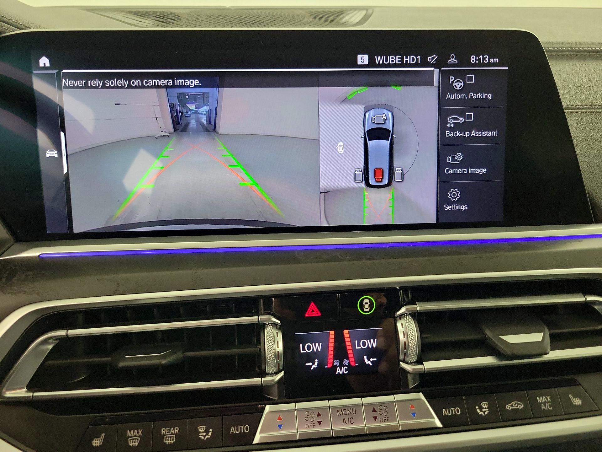 Thumbnail: 2019 BMW X7 - 15