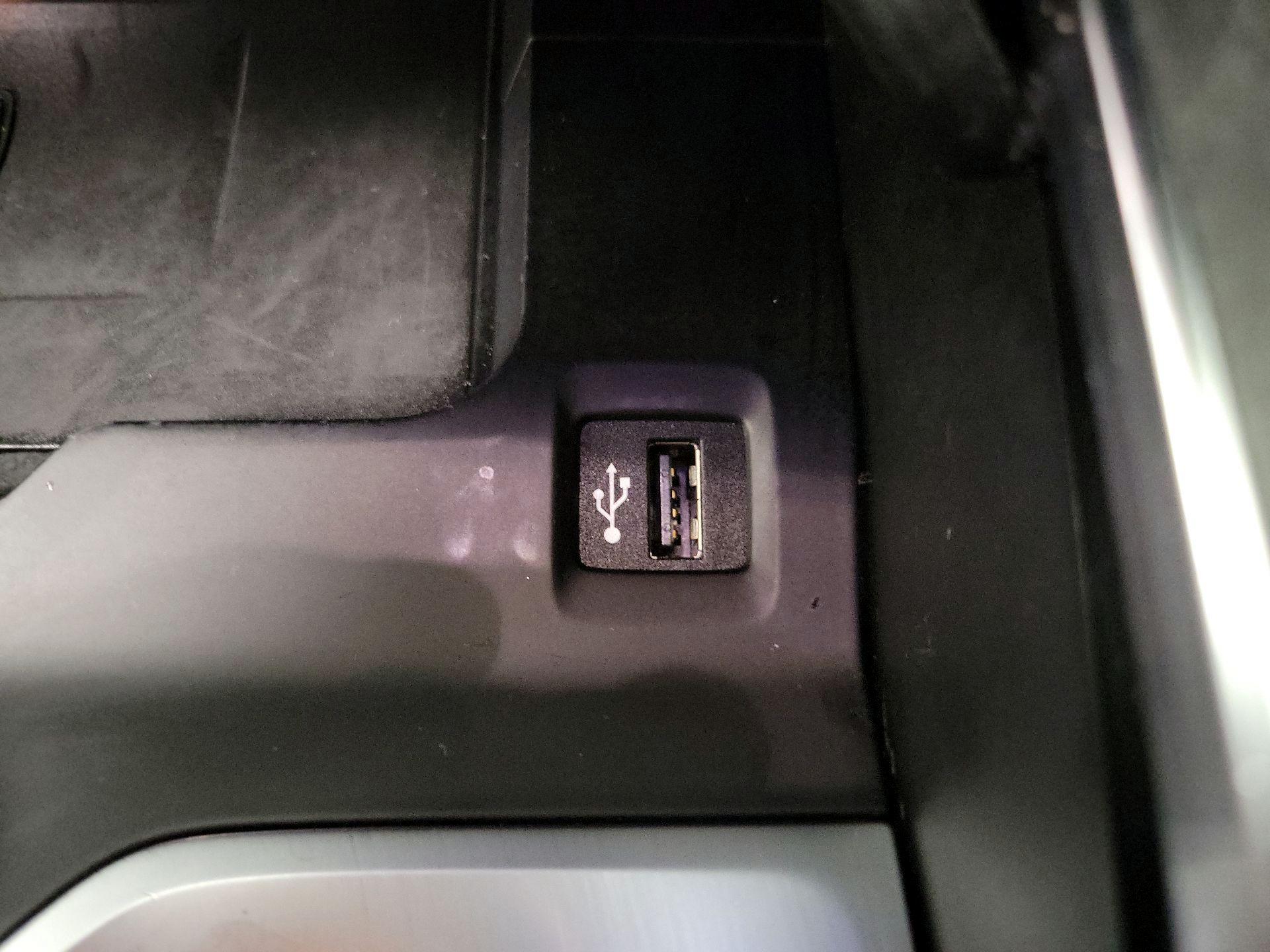 Thumbnail: 2019 BMW X7 - 19
