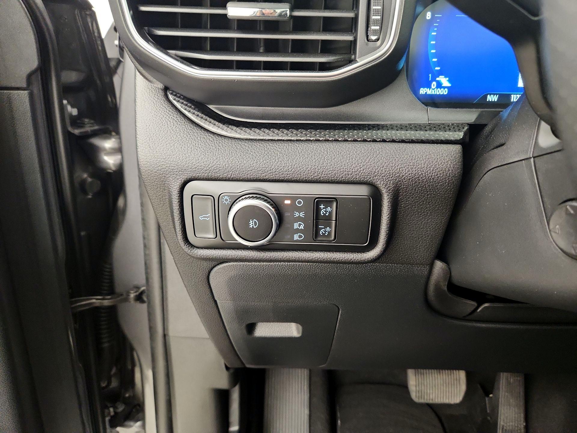 Thumbnail: 2023 Ford Explorer - 13