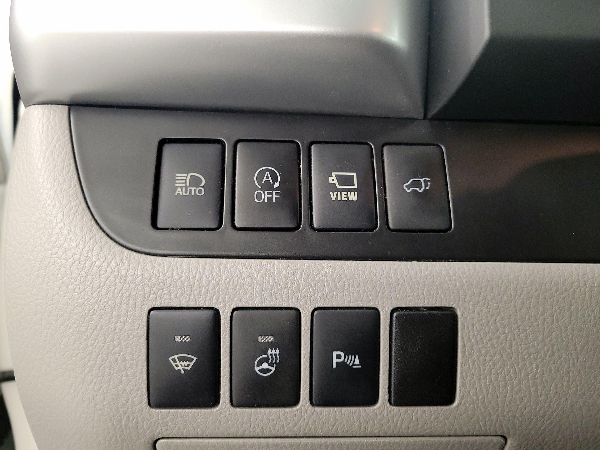 Thumbnail: 2019 Toyota Highlander - 13