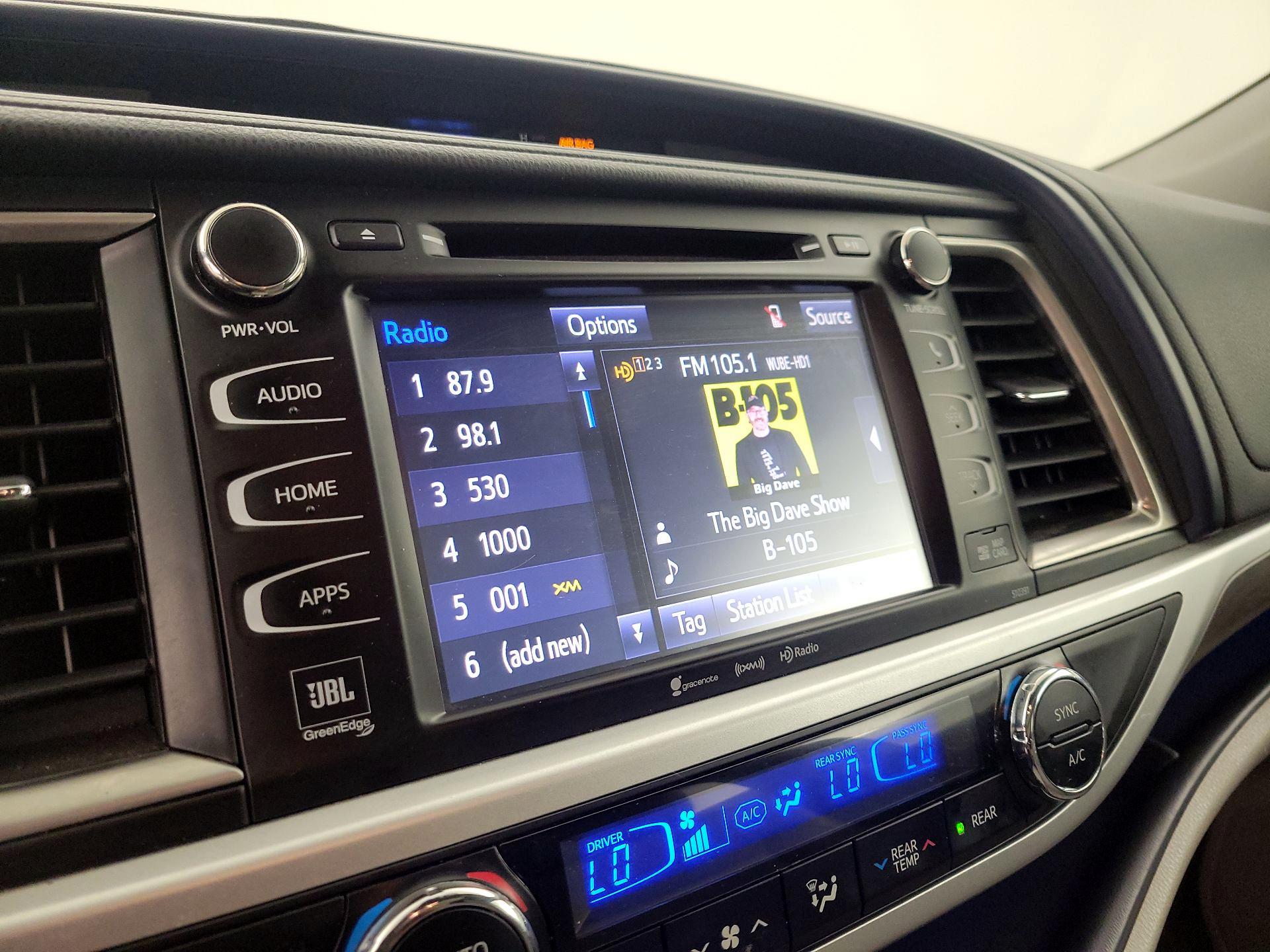 Thumbnail: 2019 Toyota Highlander - 16