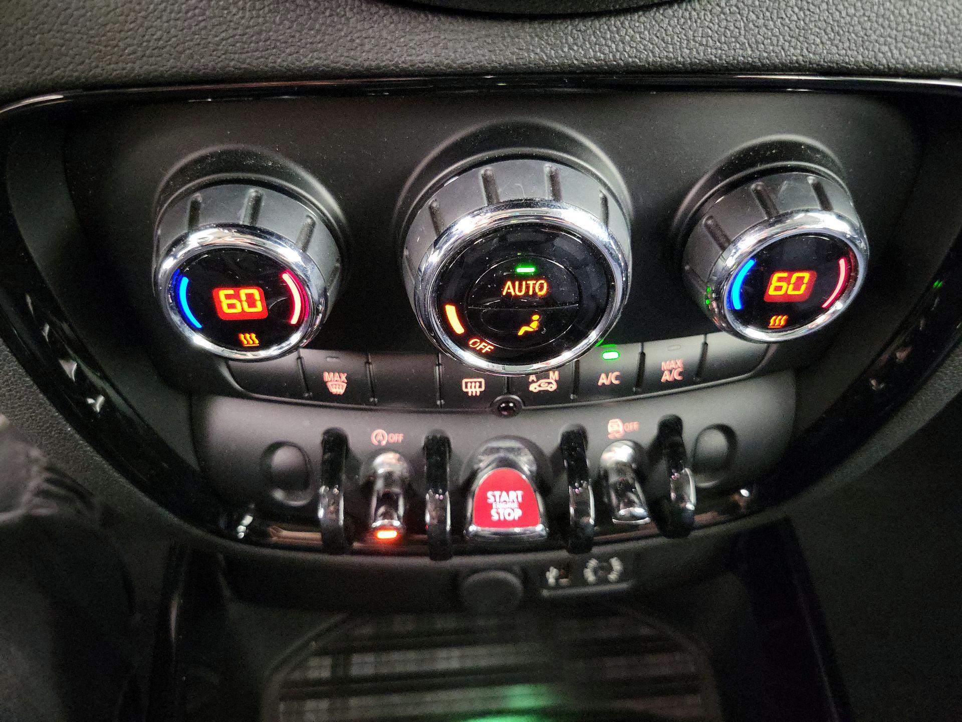 Thumbnail: 2016 MINI Cooper Clubman - 17