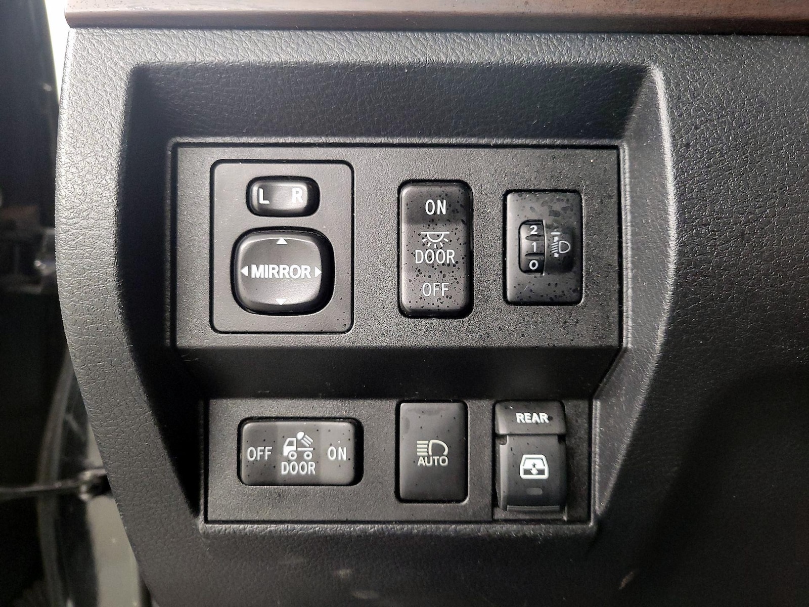 2018 Toyota Tundra Limited - Photo 14
