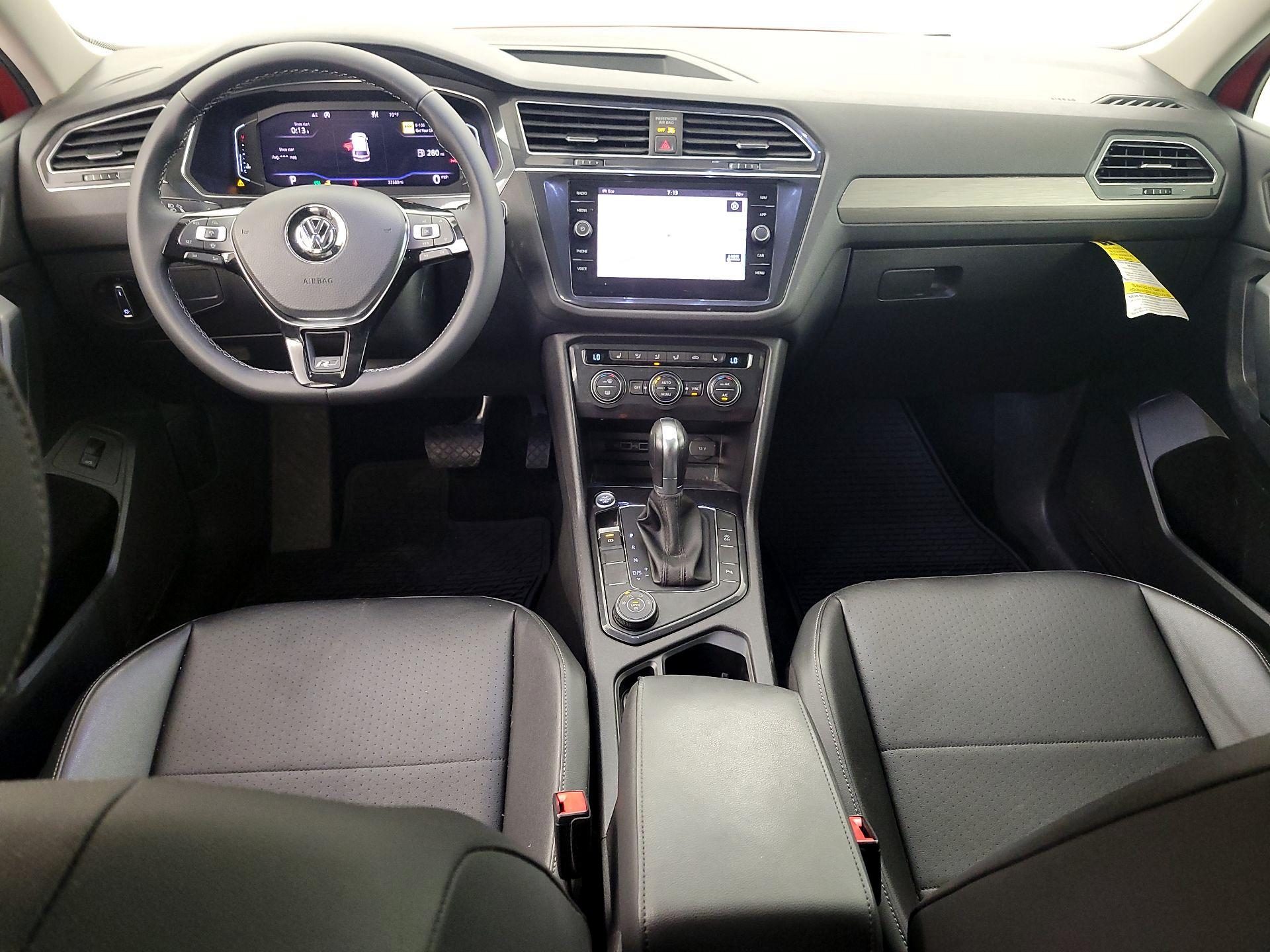 Thumbnail: 2019 Volkswagen Tiguan - 9