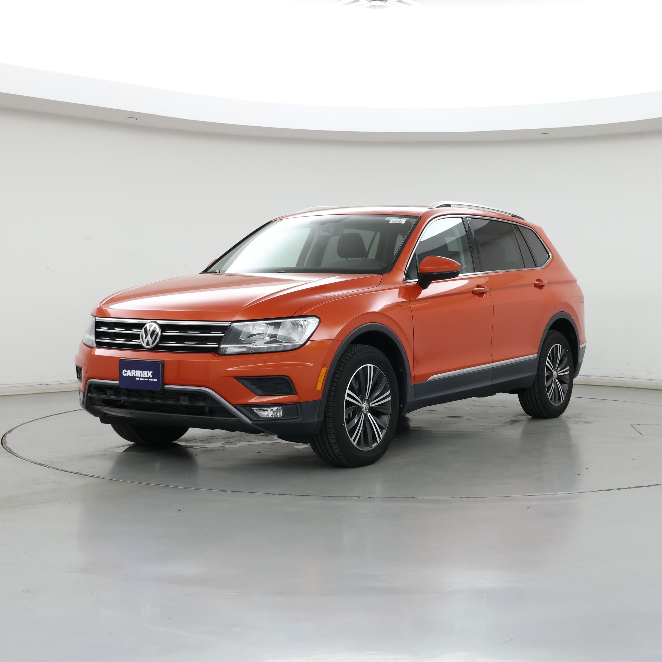 Thumbnail: 2019 Volkswagen Tiguan - 4