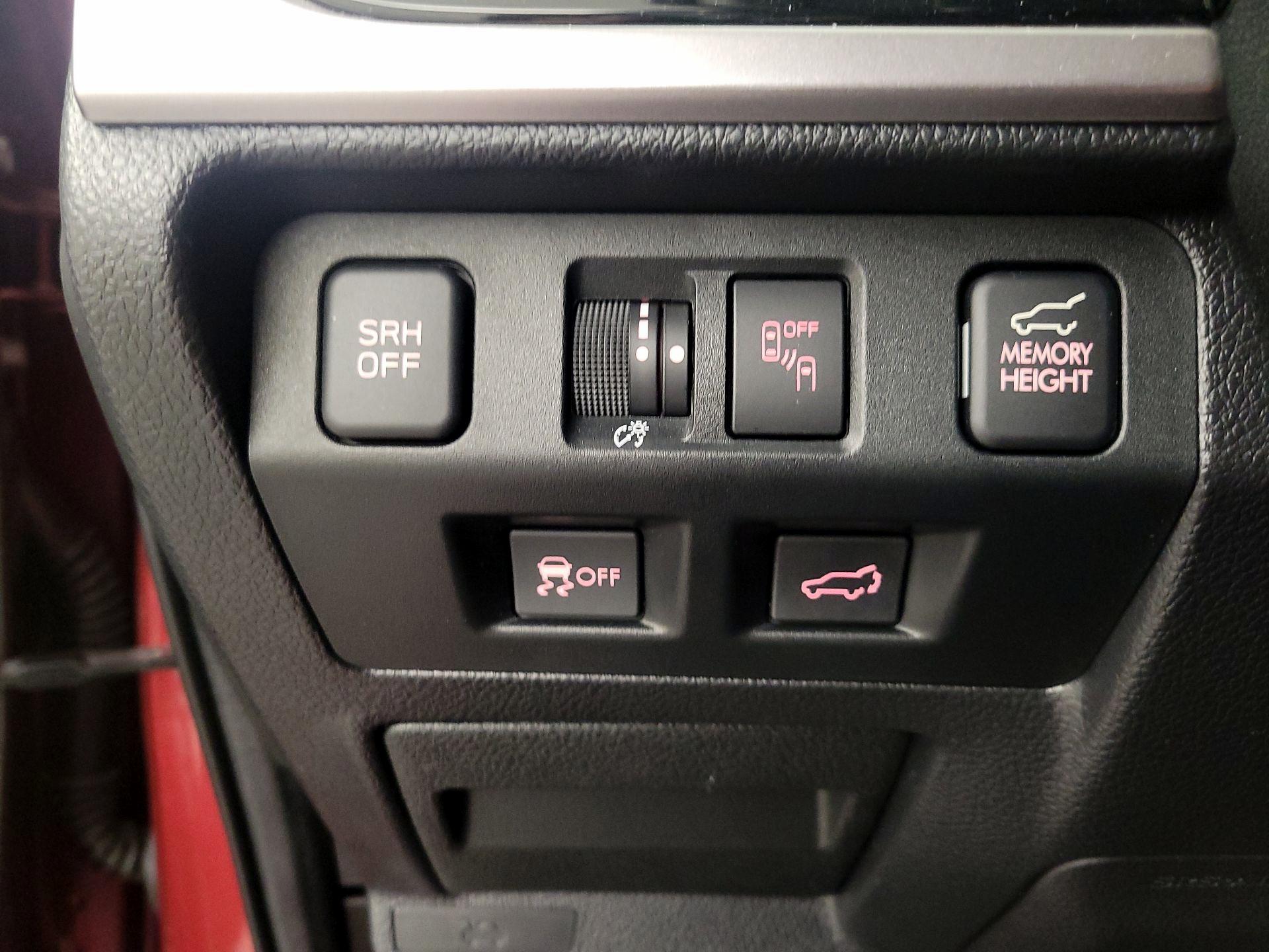 Thumbnail: 2017 Subaru Forester - 13