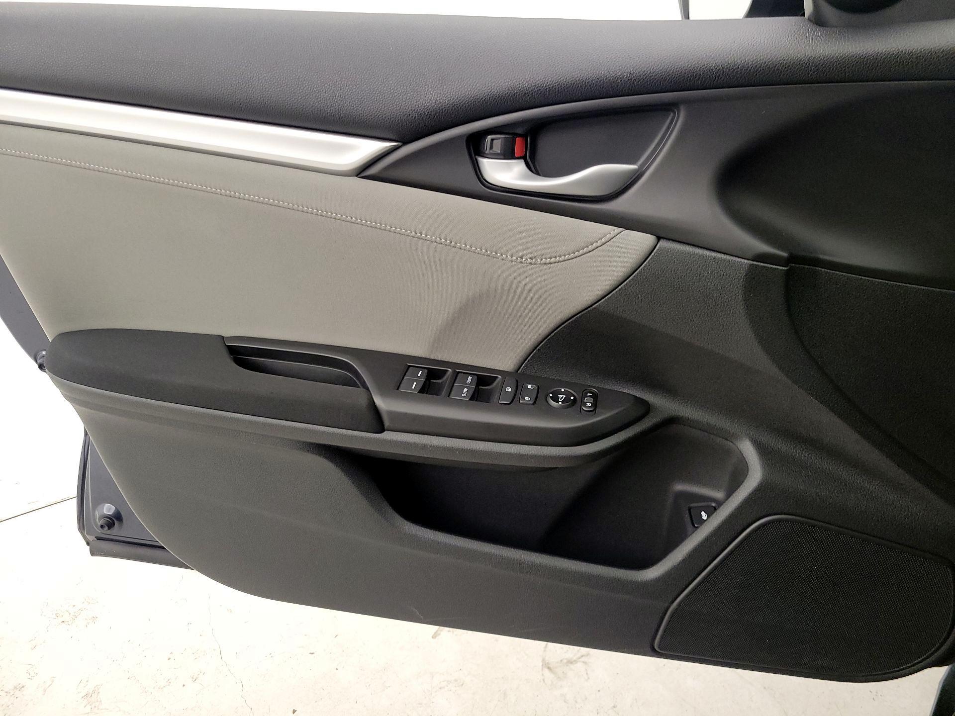 Thumbnail: 2019 Honda Civic - 12