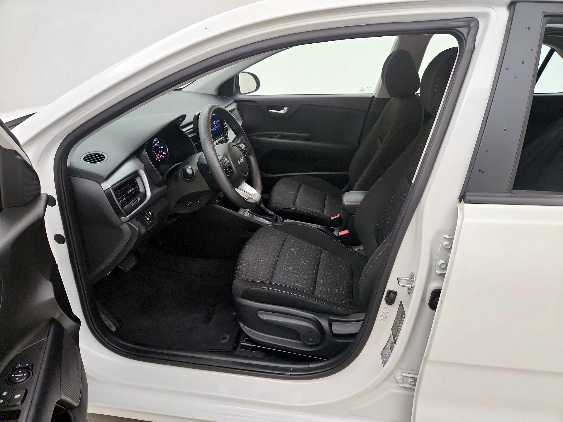 Thumbnail: 2022 Kia Rio5 - 11