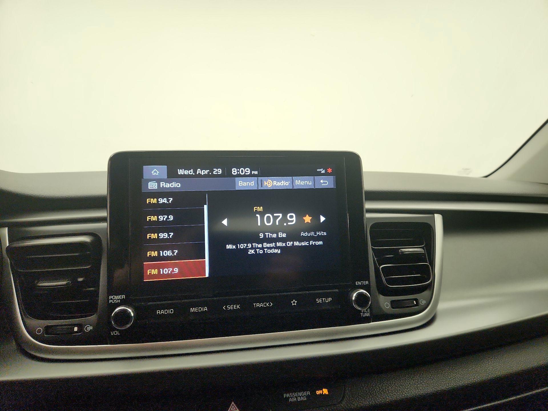 Thumbnail: 2022 Kia Rio5 - 15