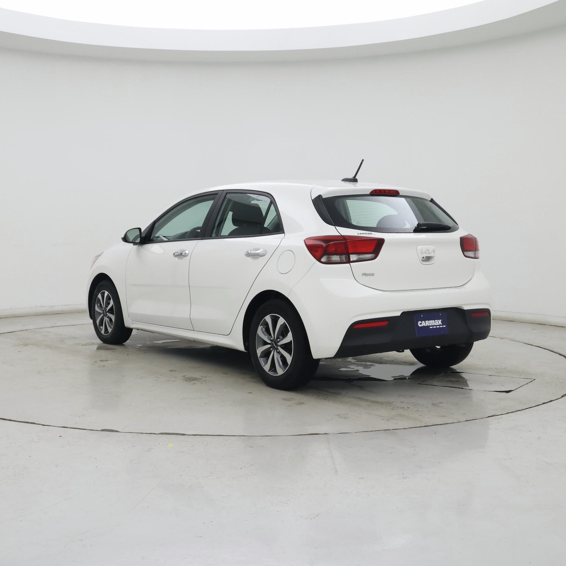 Thumbnail: 2022 Kia Rio5 - 2