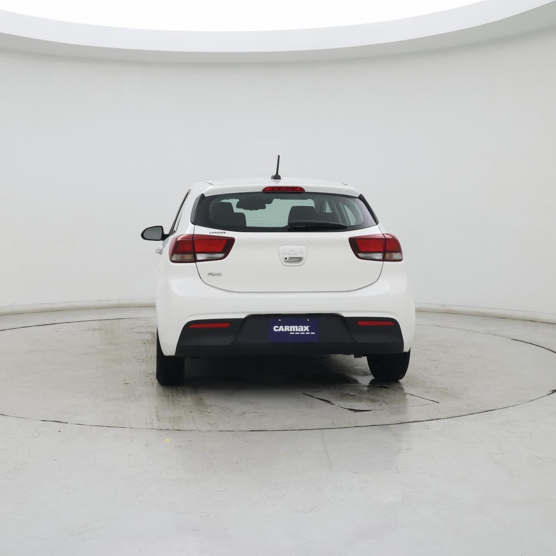 Thumbnail: 2022 Kia Rio5 - 6