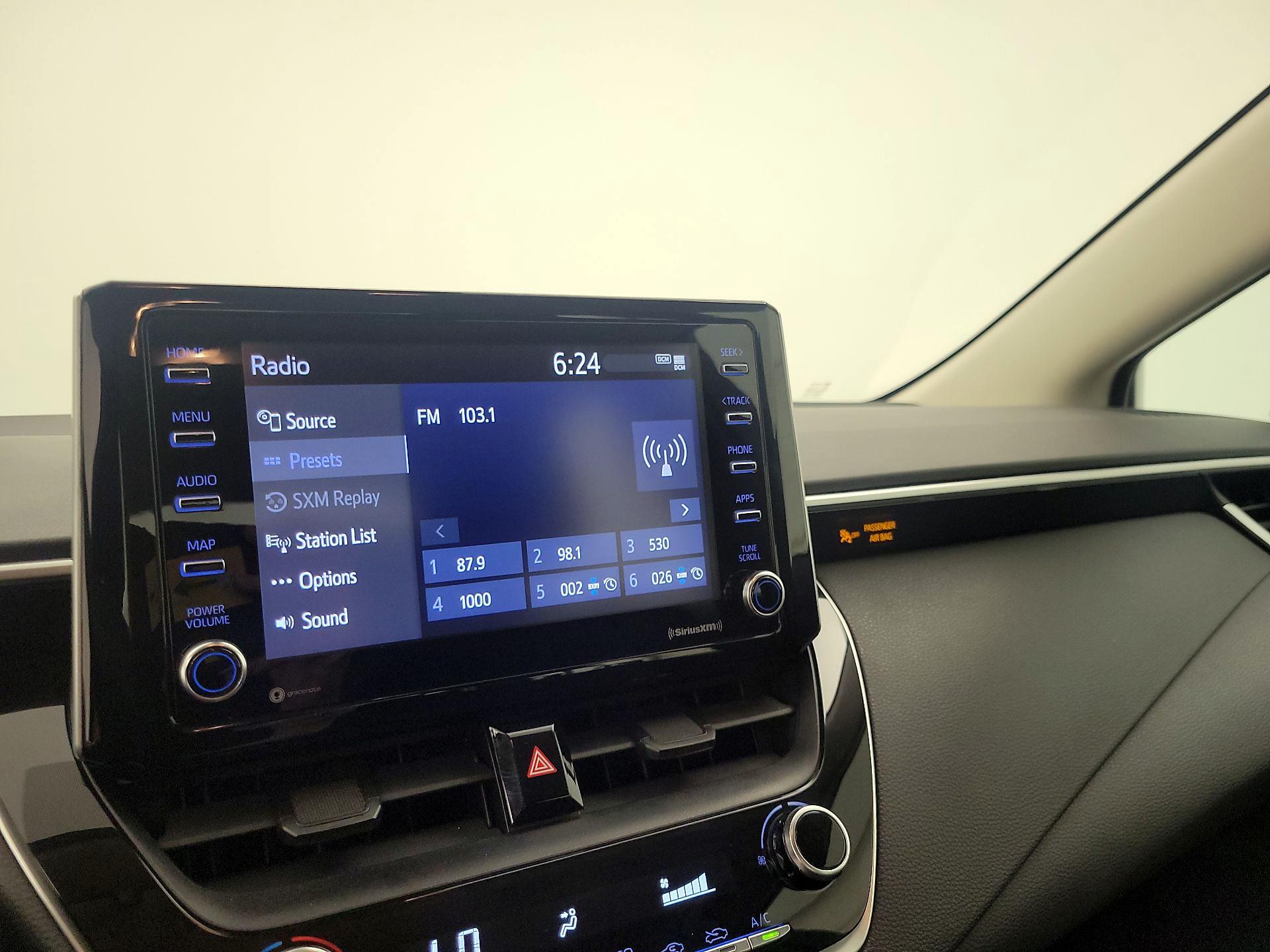 Thumbnail: 2021 Toyota Corolla - 15