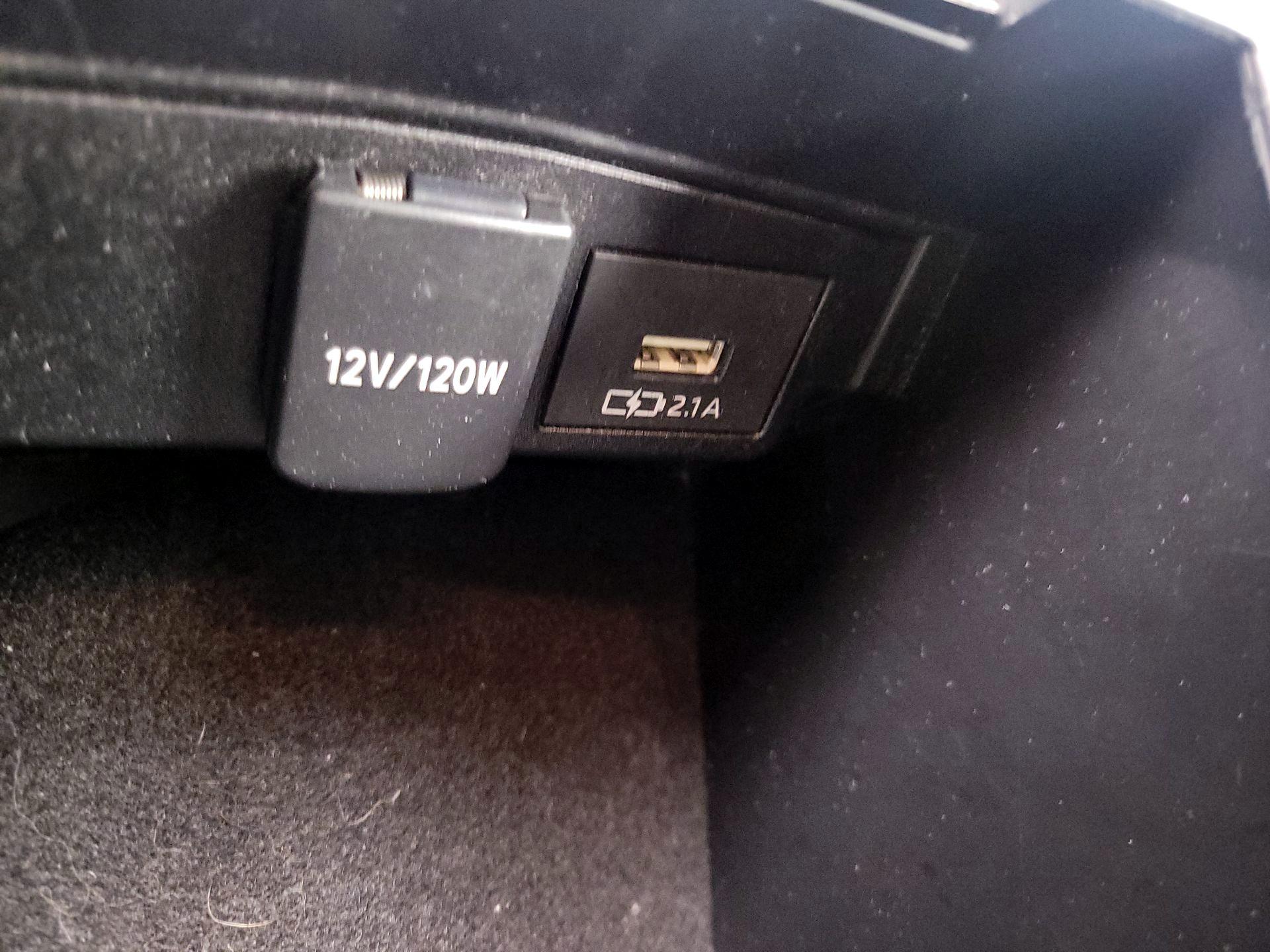 Thumbnail: 2021 Toyota Corolla - 18