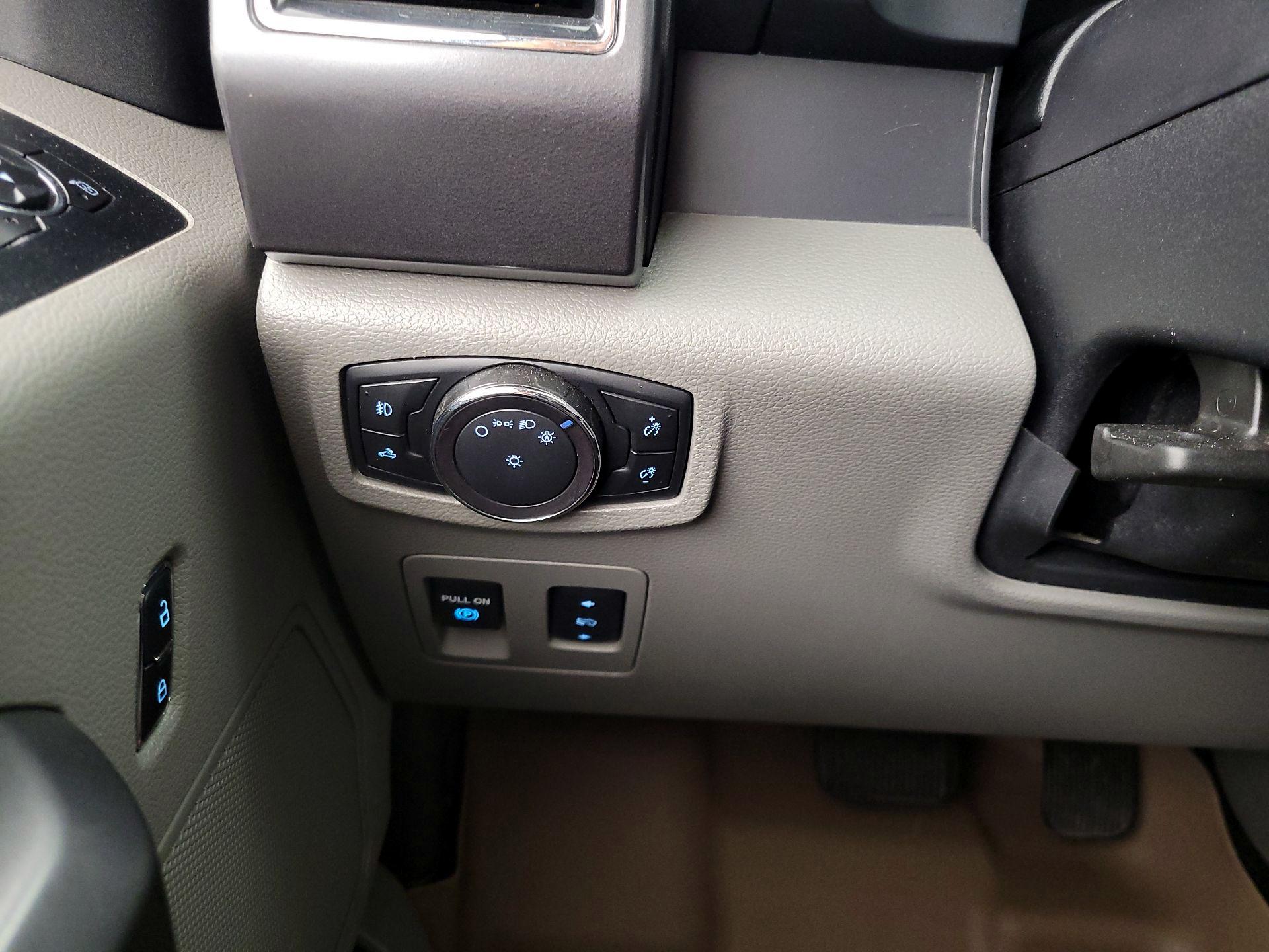 Thumbnail: 2017 Ford F-150 - 13