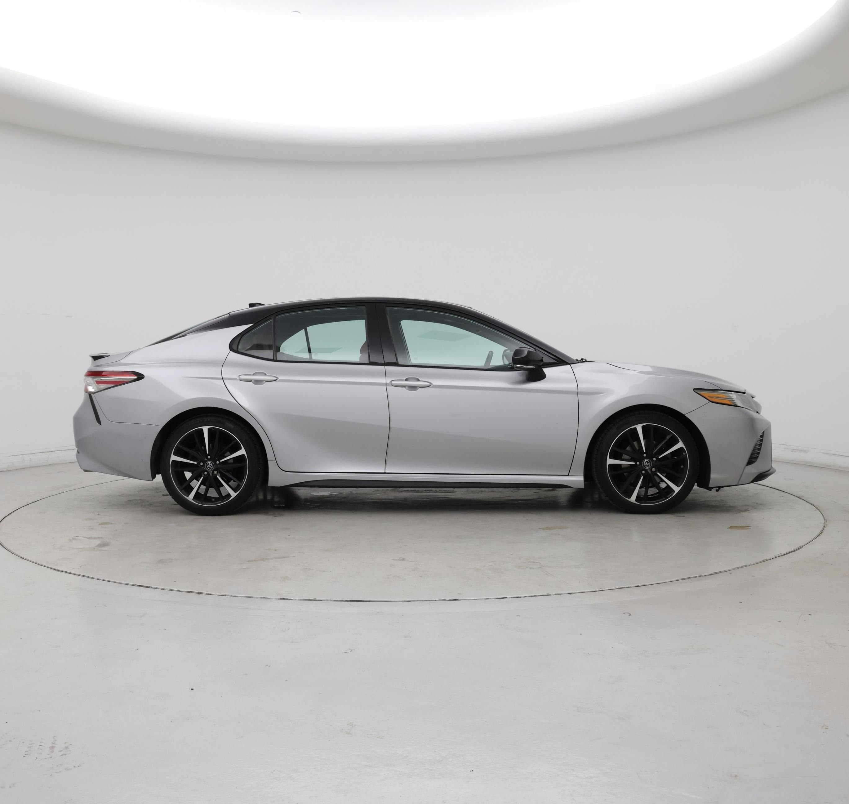 Thumbnail: 2019 Toyota Camry - 7