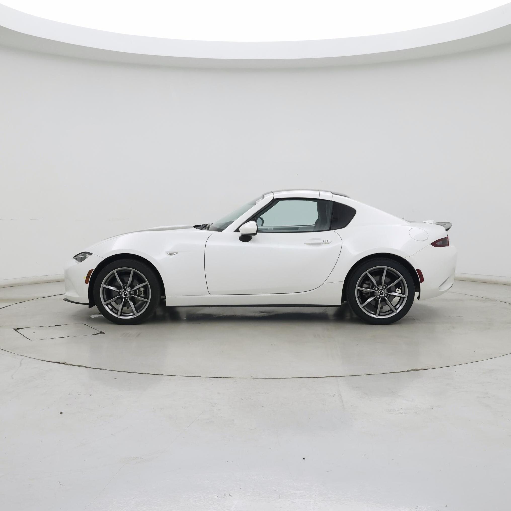 Thumbnail: 2021 Mazda MX-5 Miata - 3