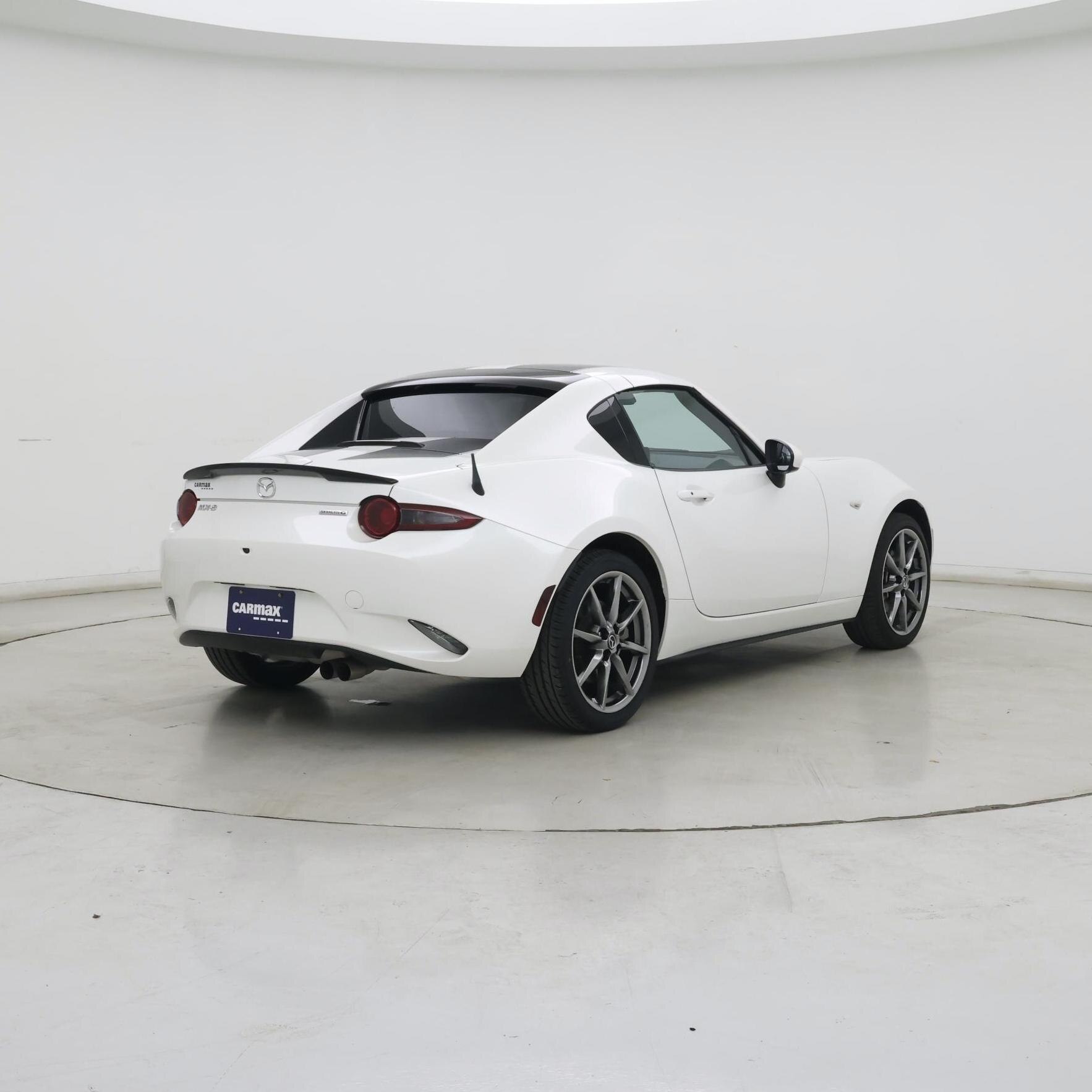 Thumbnail: 2021 Mazda MX-5 Miata - 8