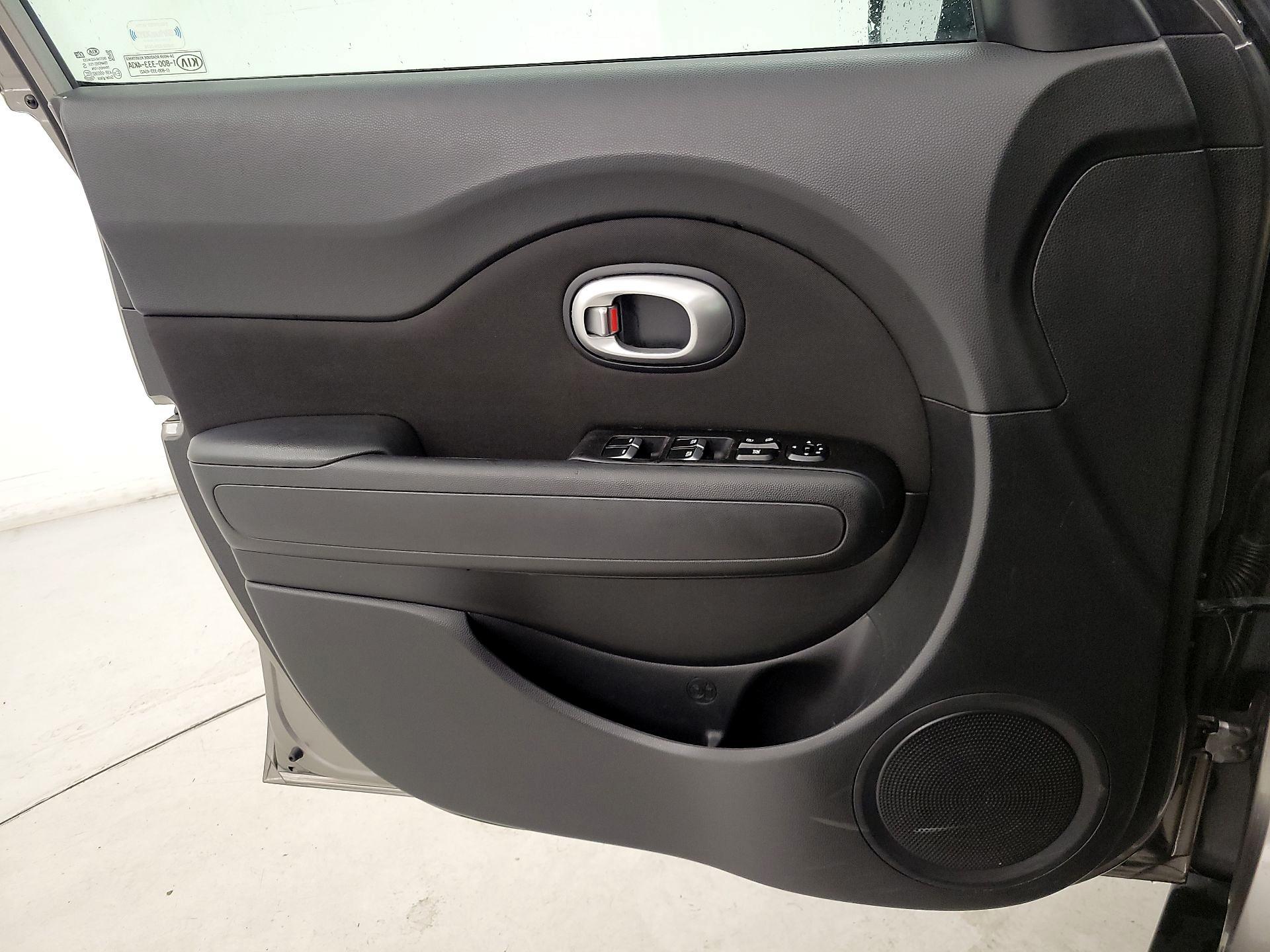 Thumbnail: 2018 Kia Soul - 12