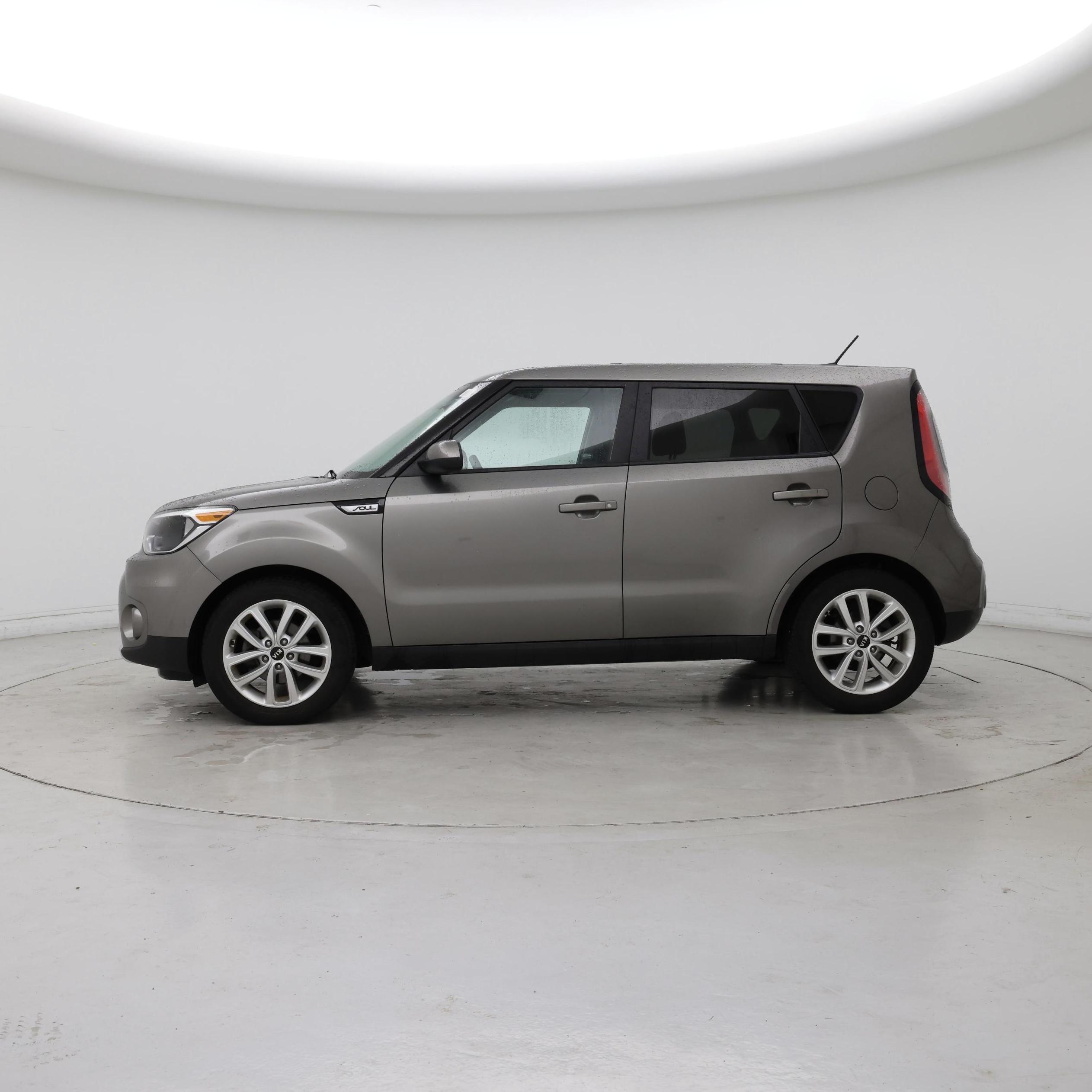 Thumbnail: 2018 Kia Soul - 3