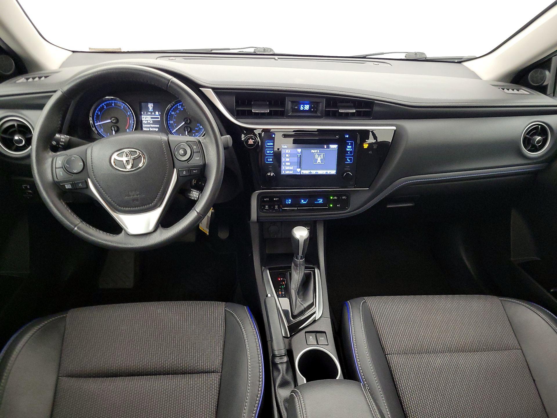 Thumbnail: 2017 Toyota Corolla - 9