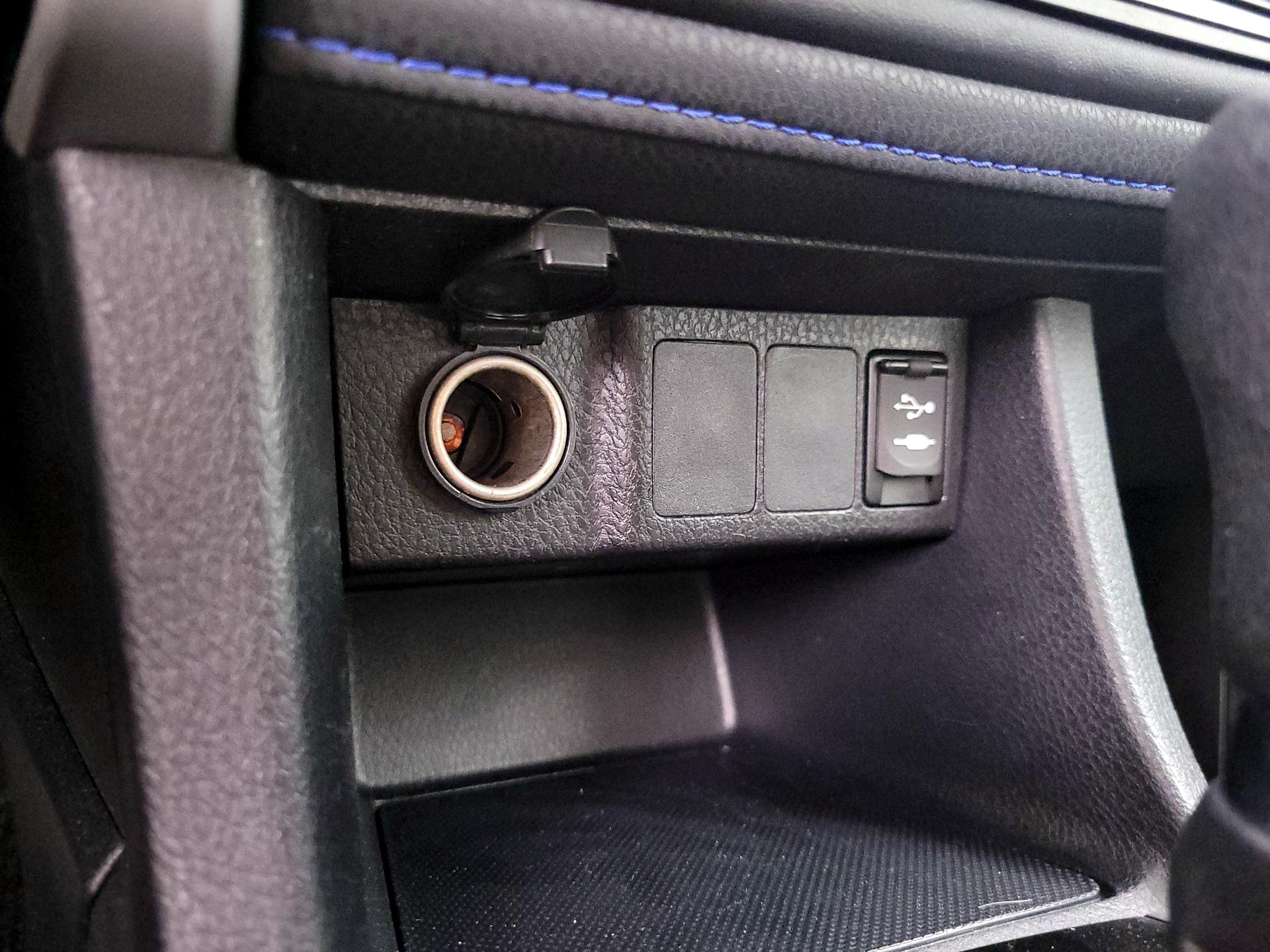 Thumbnail: 2017 Toyota Corolla - 18