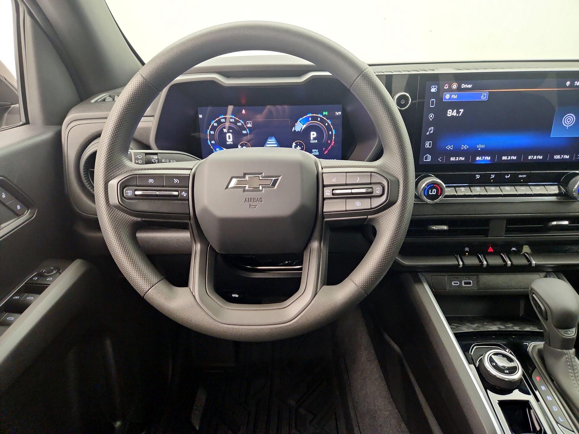 Thumbnail: 2026 Chevrolet Colorado - 10