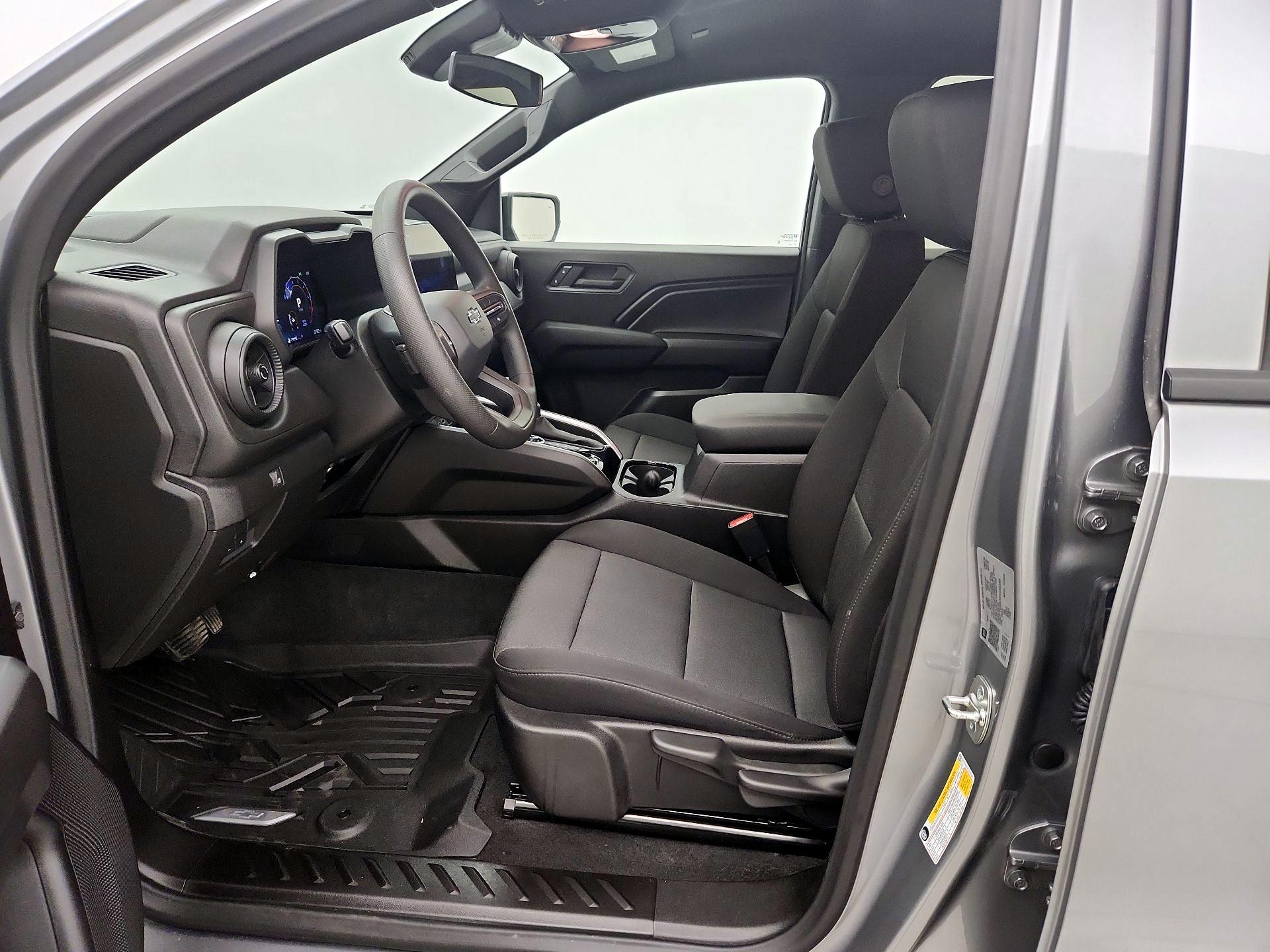 Thumbnail: 2026 Chevrolet Colorado - 11