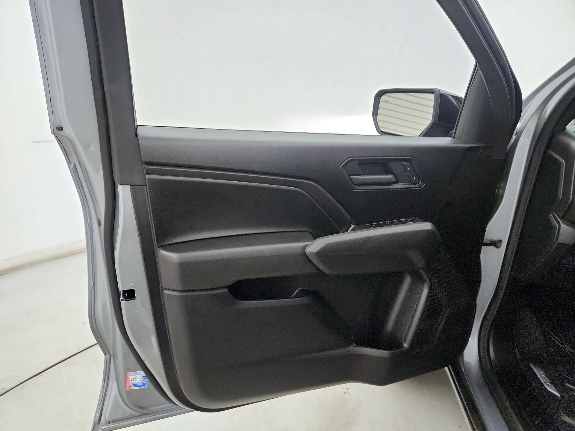 Thumbnail: 2026 Chevrolet Colorado - 12