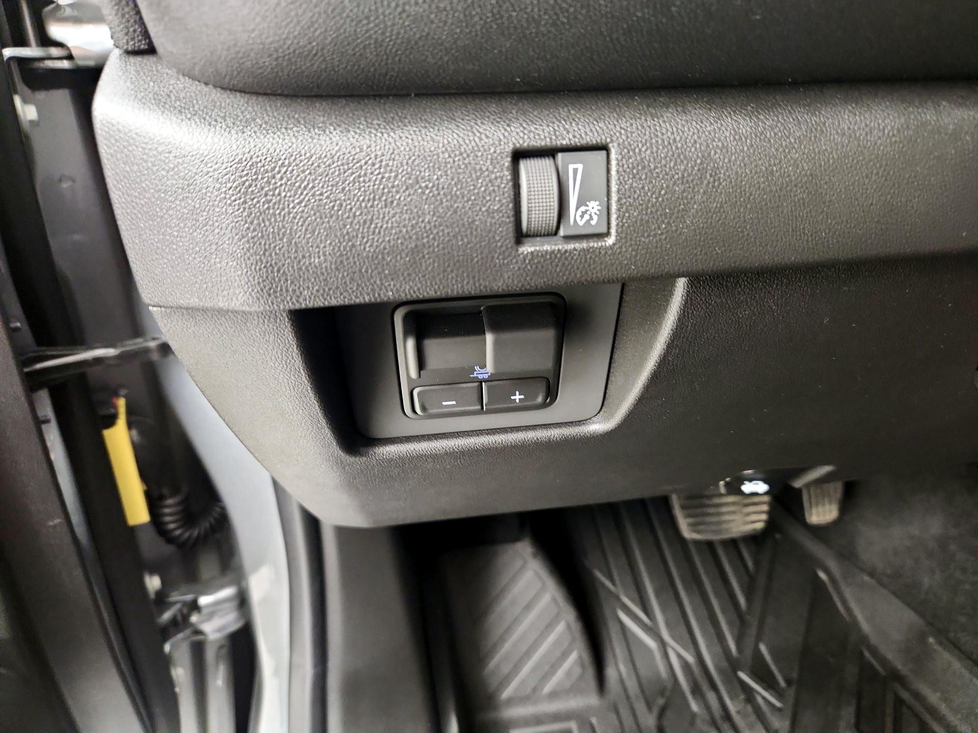 Thumbnail: 2026 Chevrolet Colorado - 13