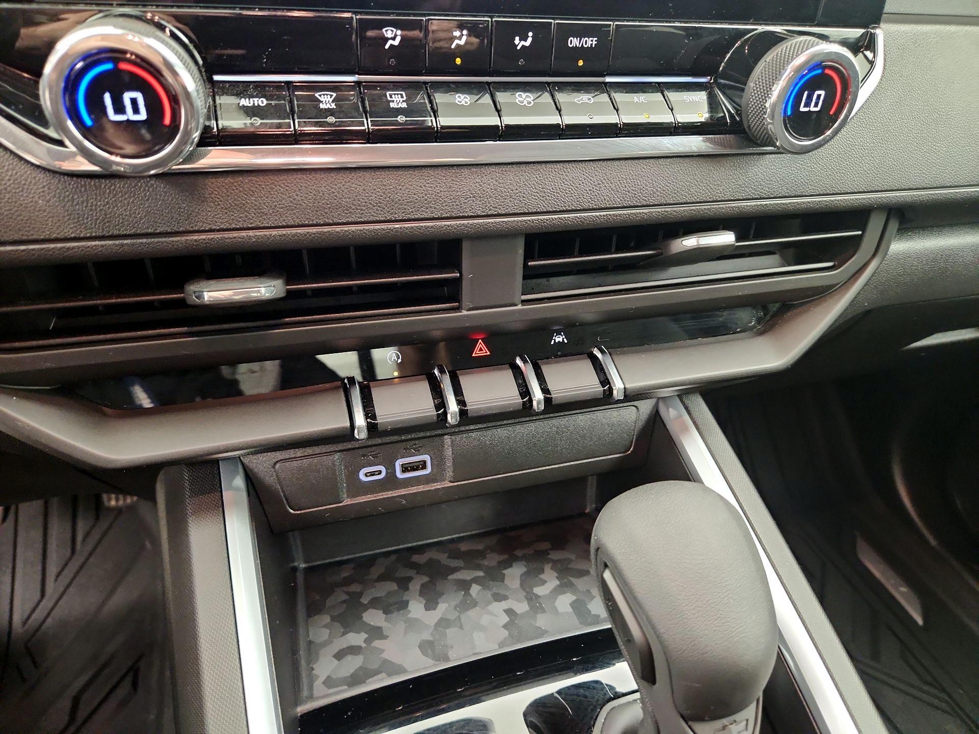 Thumbnail: 2026 Chevrolet Colorado - 16