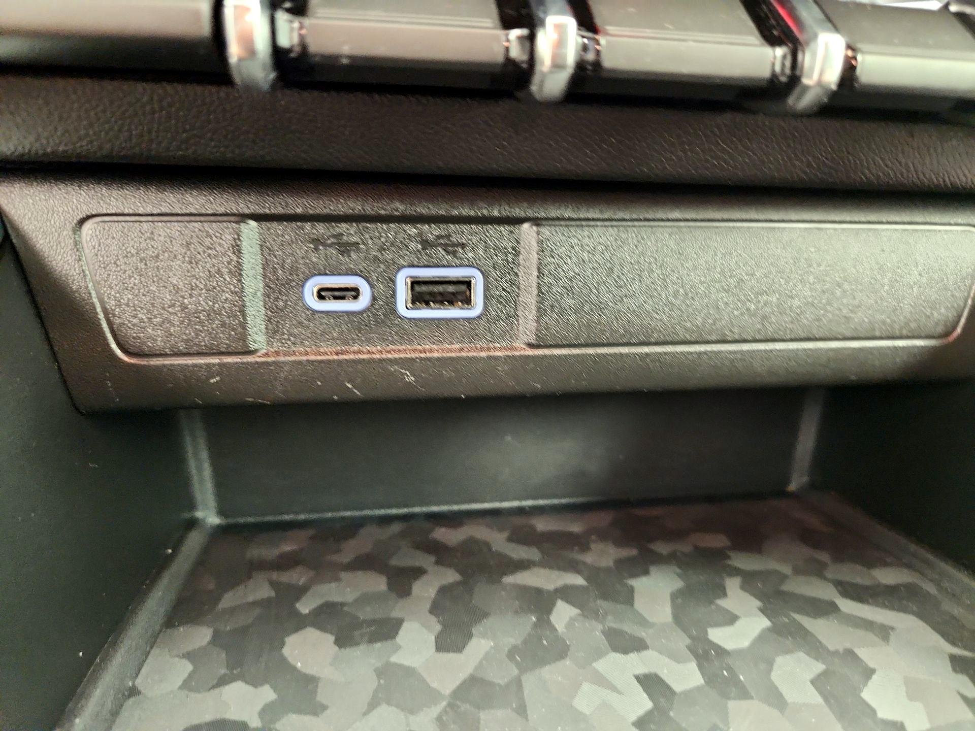 Thumbnail: 2026 Chevrolet Colorado - 18