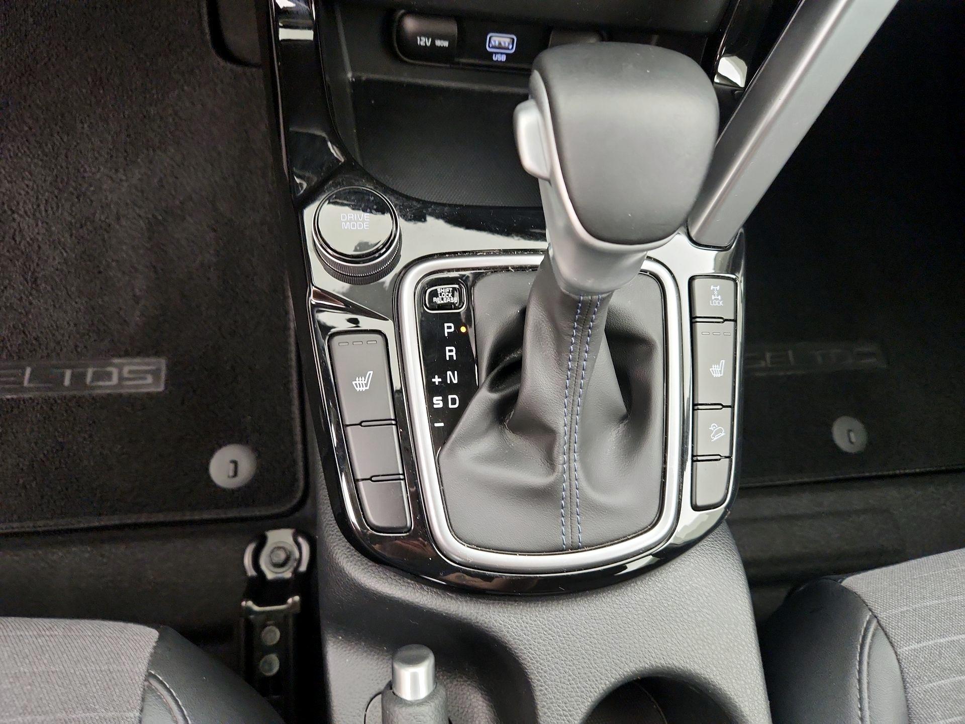 Thumbnail: 2023 Kia Seltos - 18