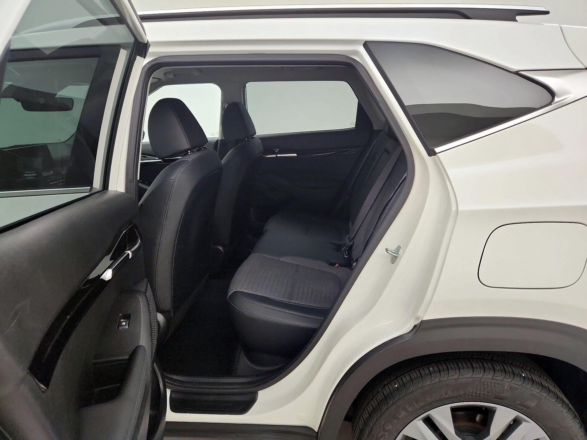 Thumbnail: 2023 Kia Seltos - 20