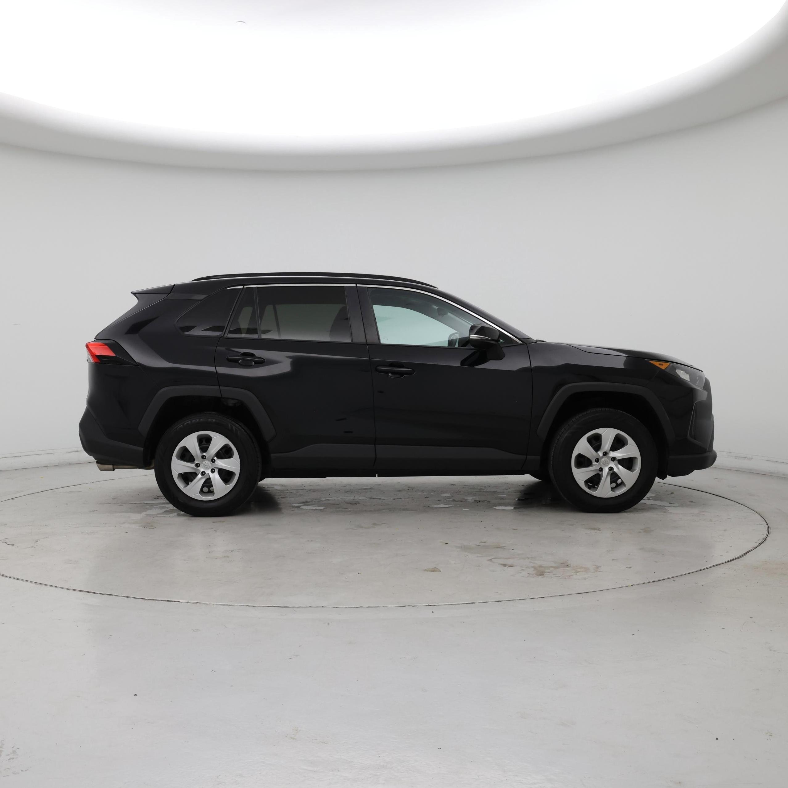 Thumbnail: 2020 Toyota RAV4 - 7