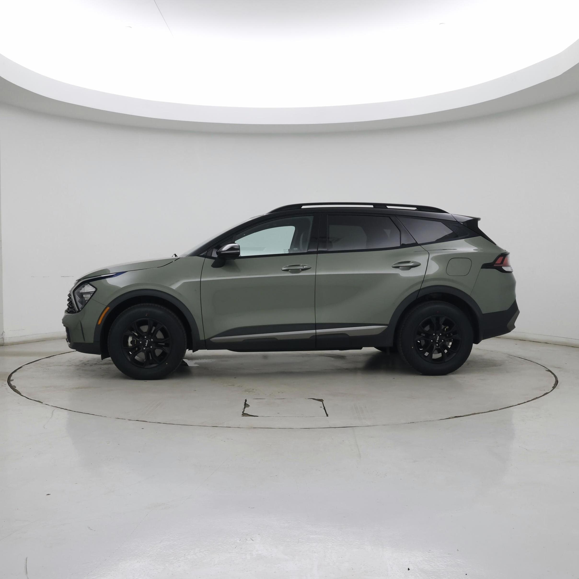 Thumbnail: 2023 Kia Sportage - 3