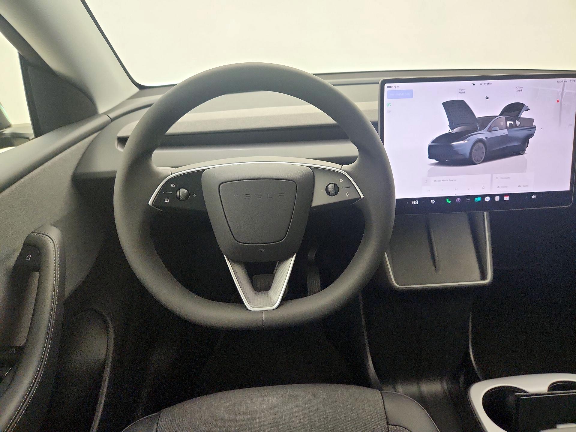 Thumbnail: 2026 Tesla Model Y - 10