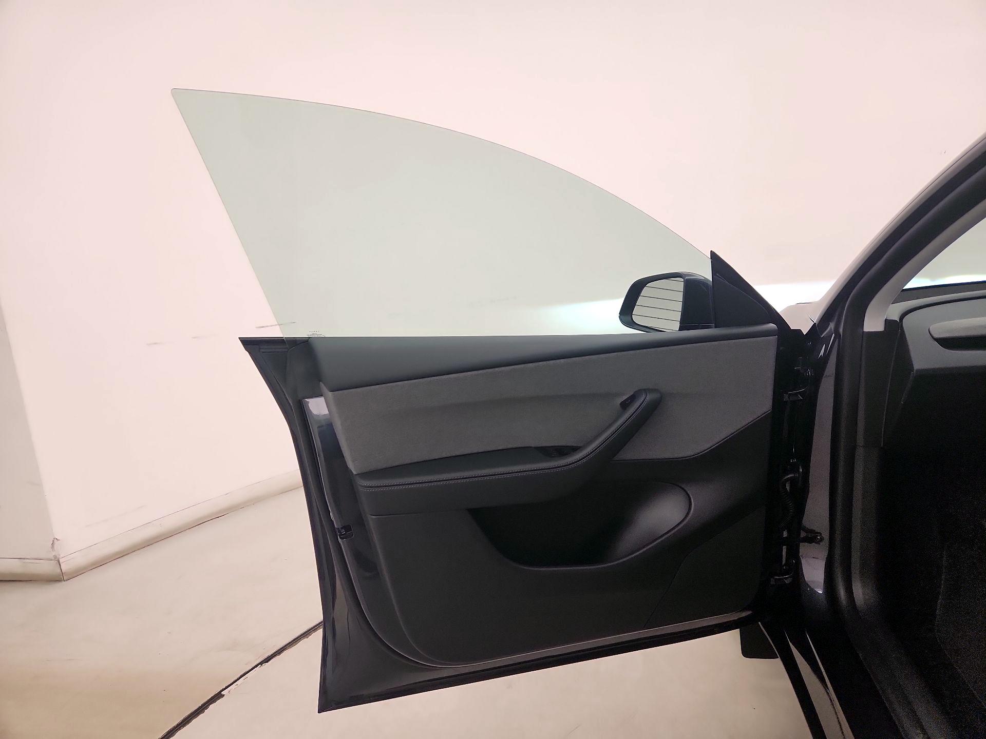 Thumbnail: 2026 Tesla Model Y - 12