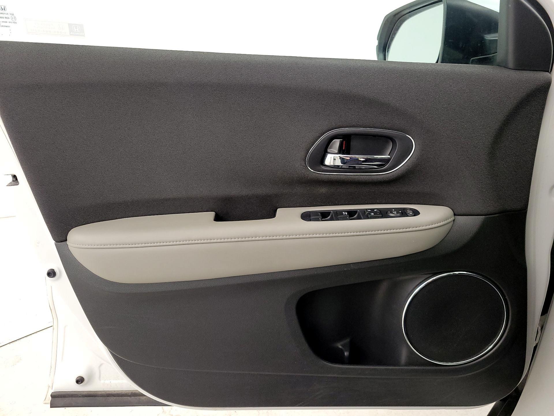 Thumbnail: 2019 Honda HR-V - 12