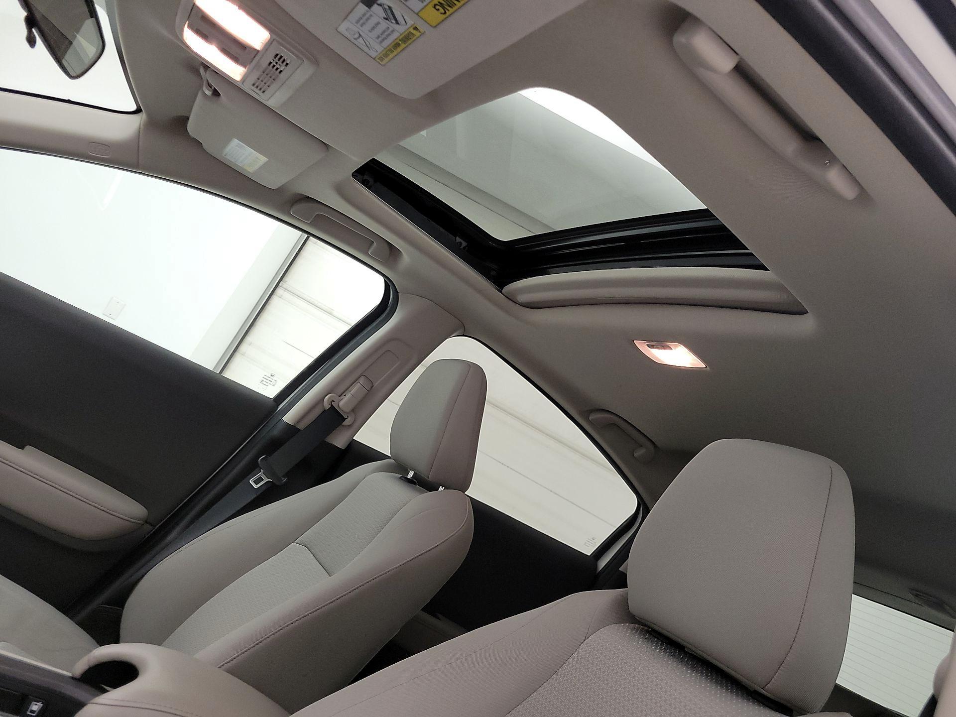 Thumbnail: 2019 Honda HR-V - 19