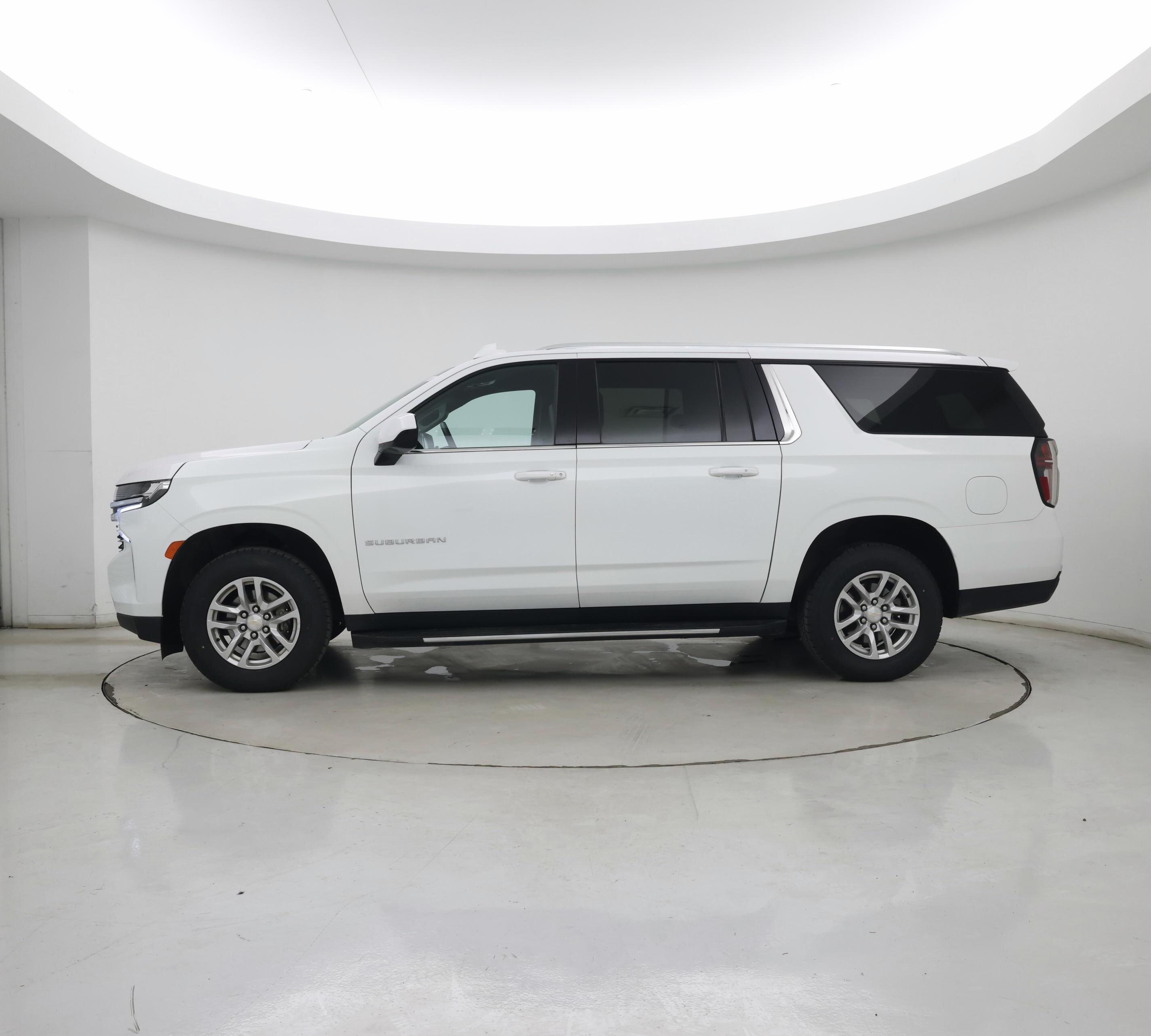 Thumbnail: 2023 Chevrolet Suburban - 3