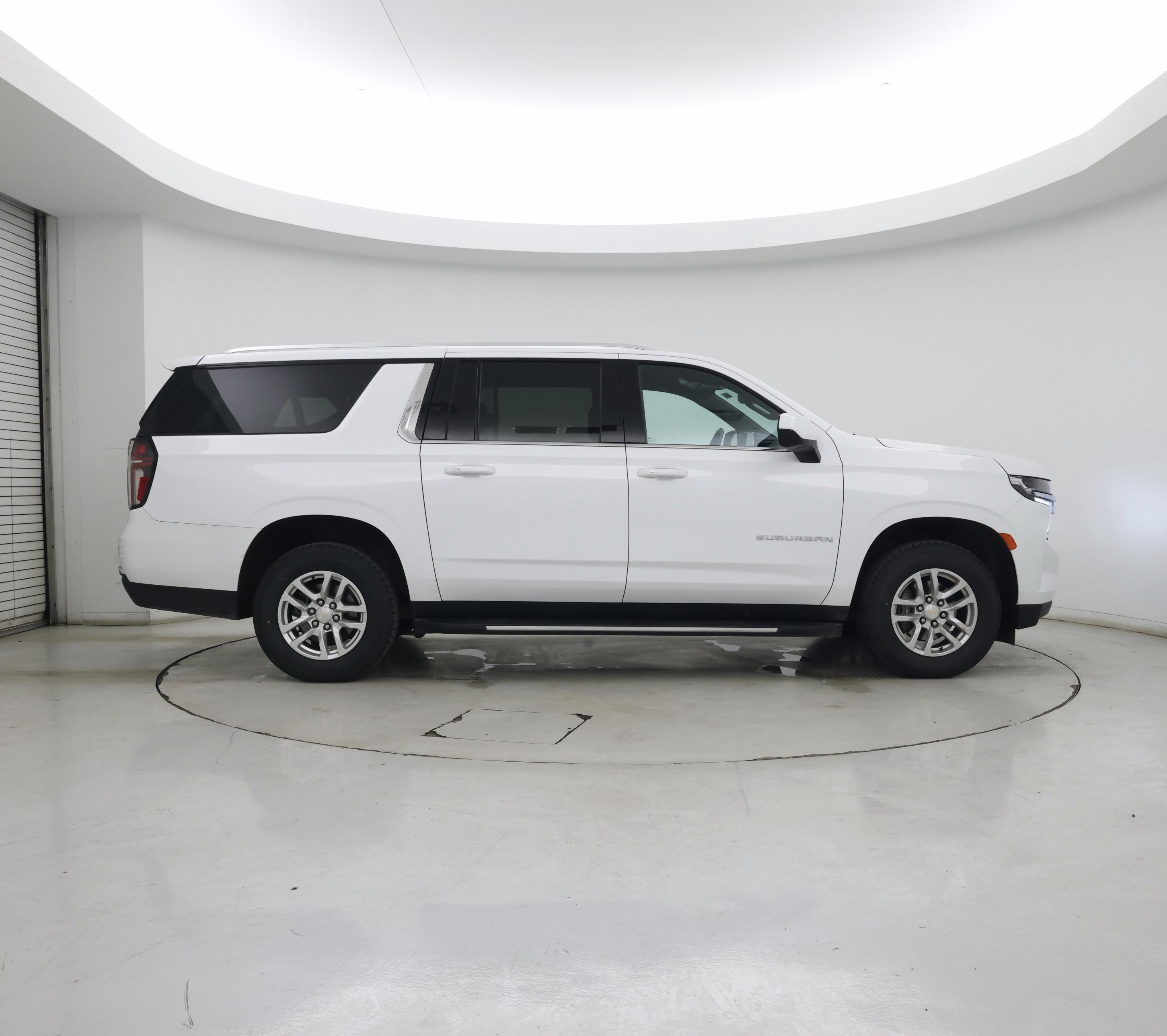 Thumbnail: 2023 Chevrolet Suburban - 7