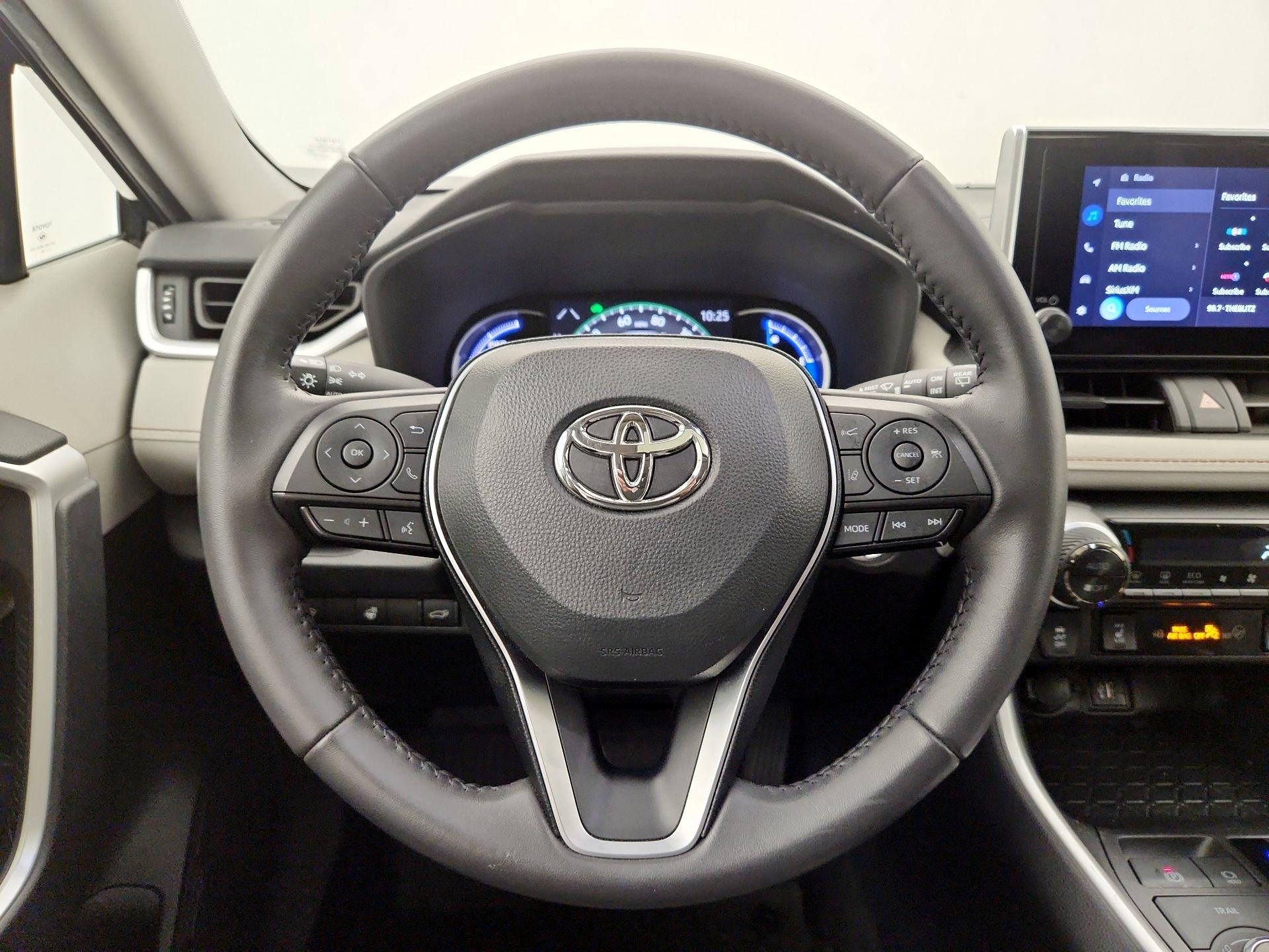 Thumbnail: 2024 Toyota RAV4 - 10