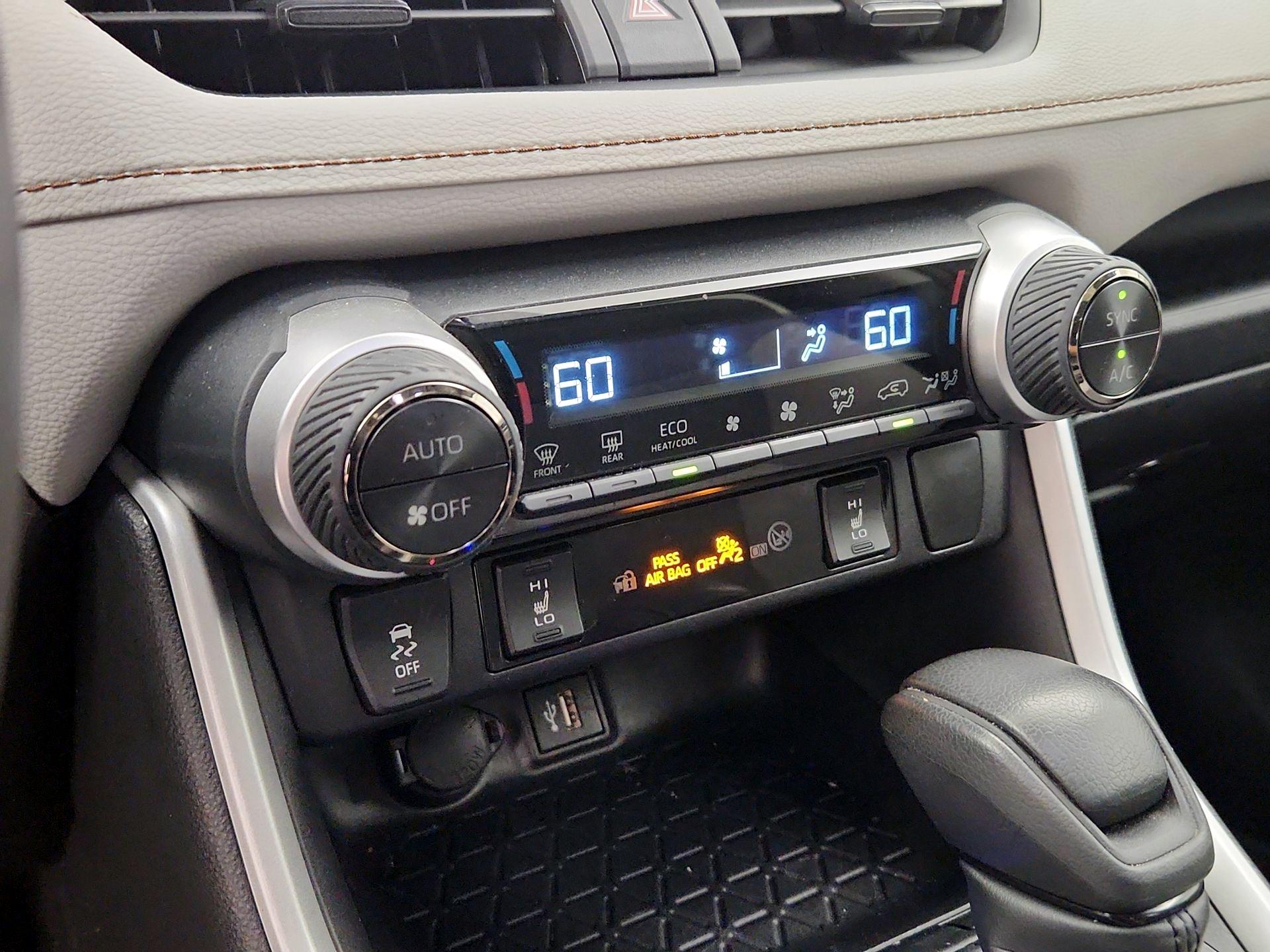 Thumbnail: 2024 Toyota RAV4 - 17