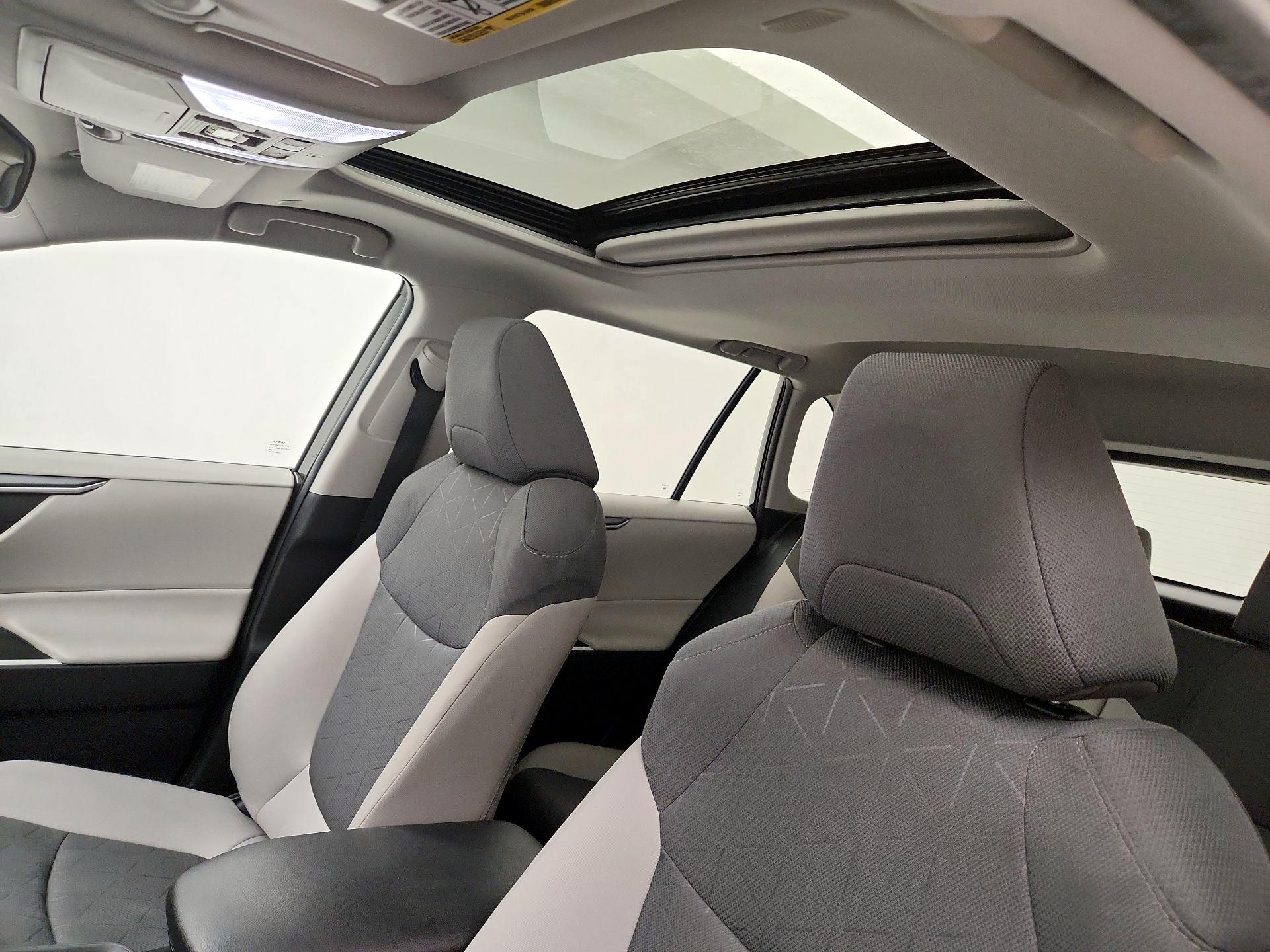 Thumbnail: 2024 Toyota RAV4 - 20