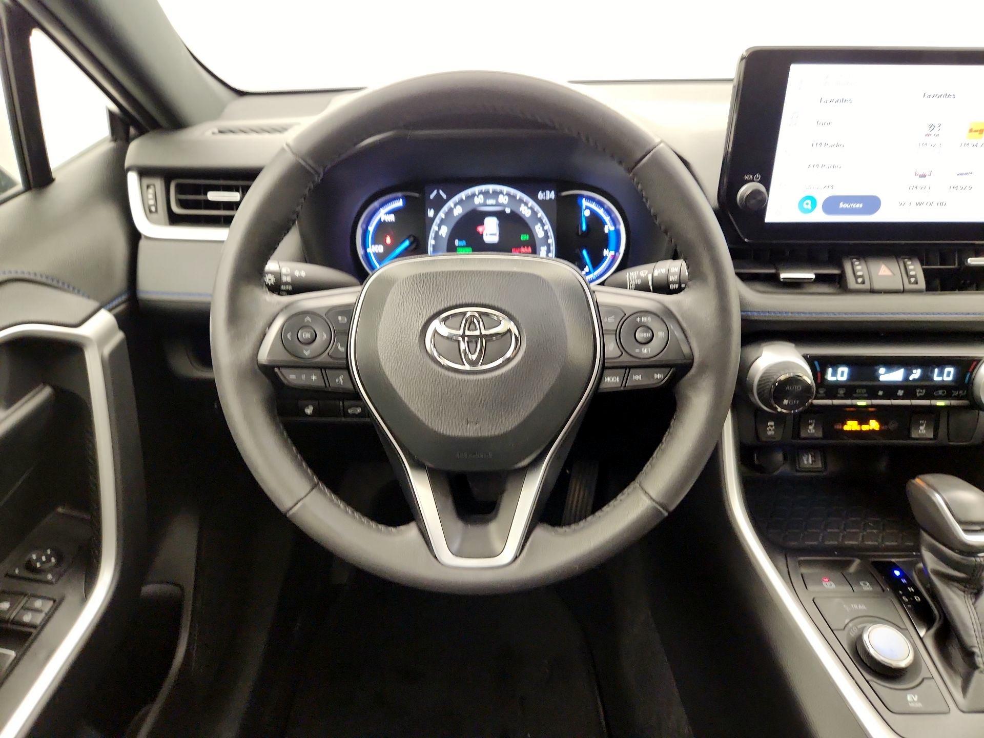 Thumbnail: 2024 Toyota RAV4 - 10