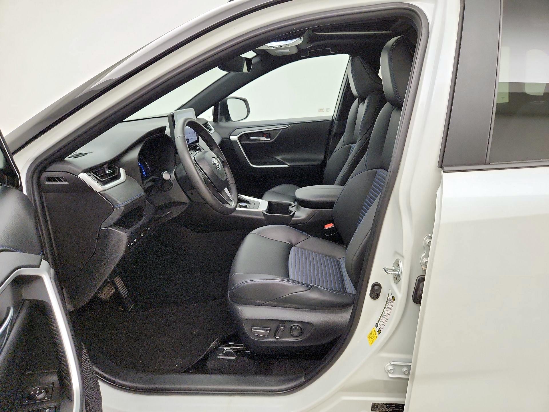 Thumbnail: 2024 Toyota RAV4 - 11