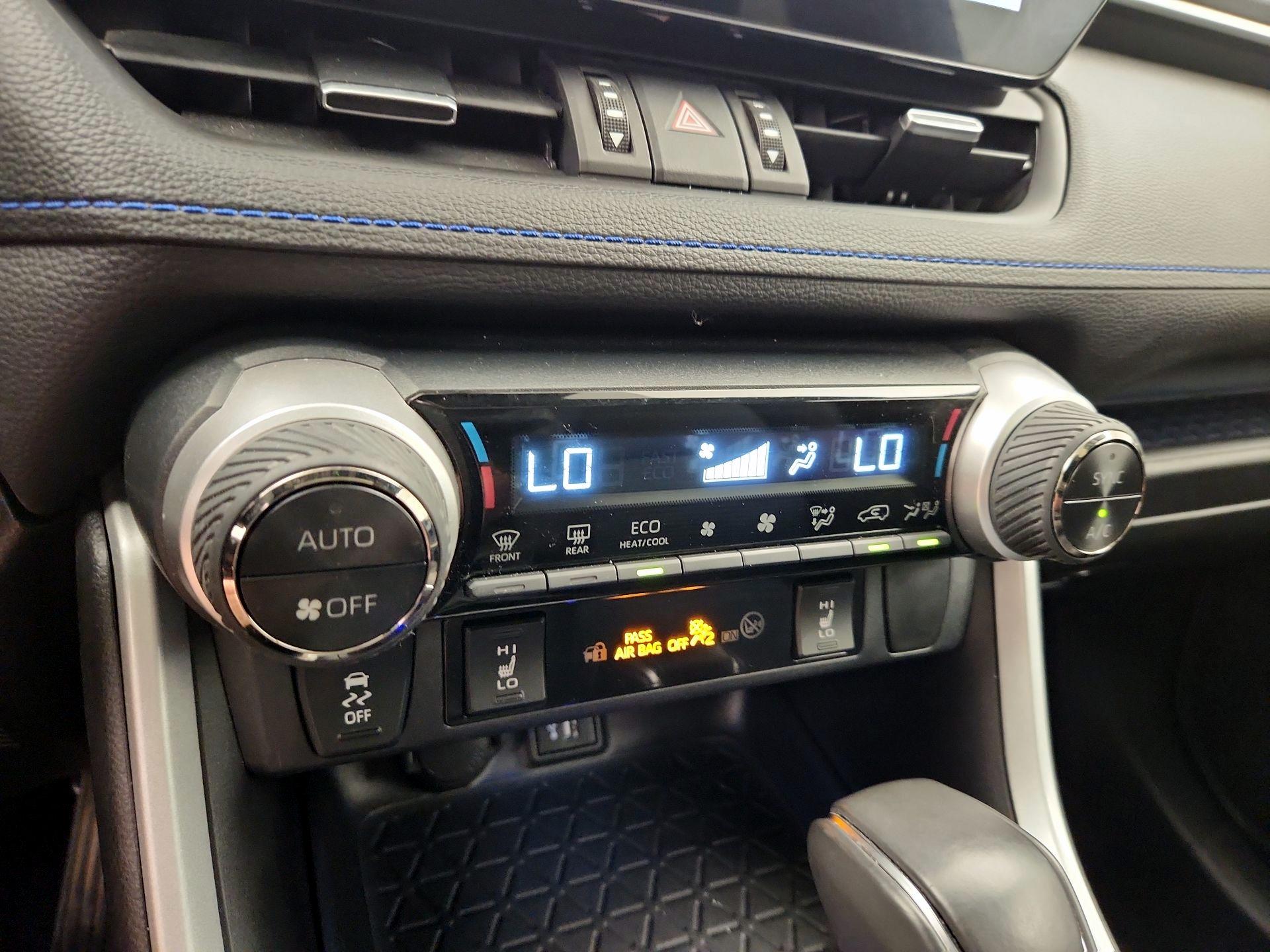 Thumbnail: 2024 Toyota RAV4 - 17