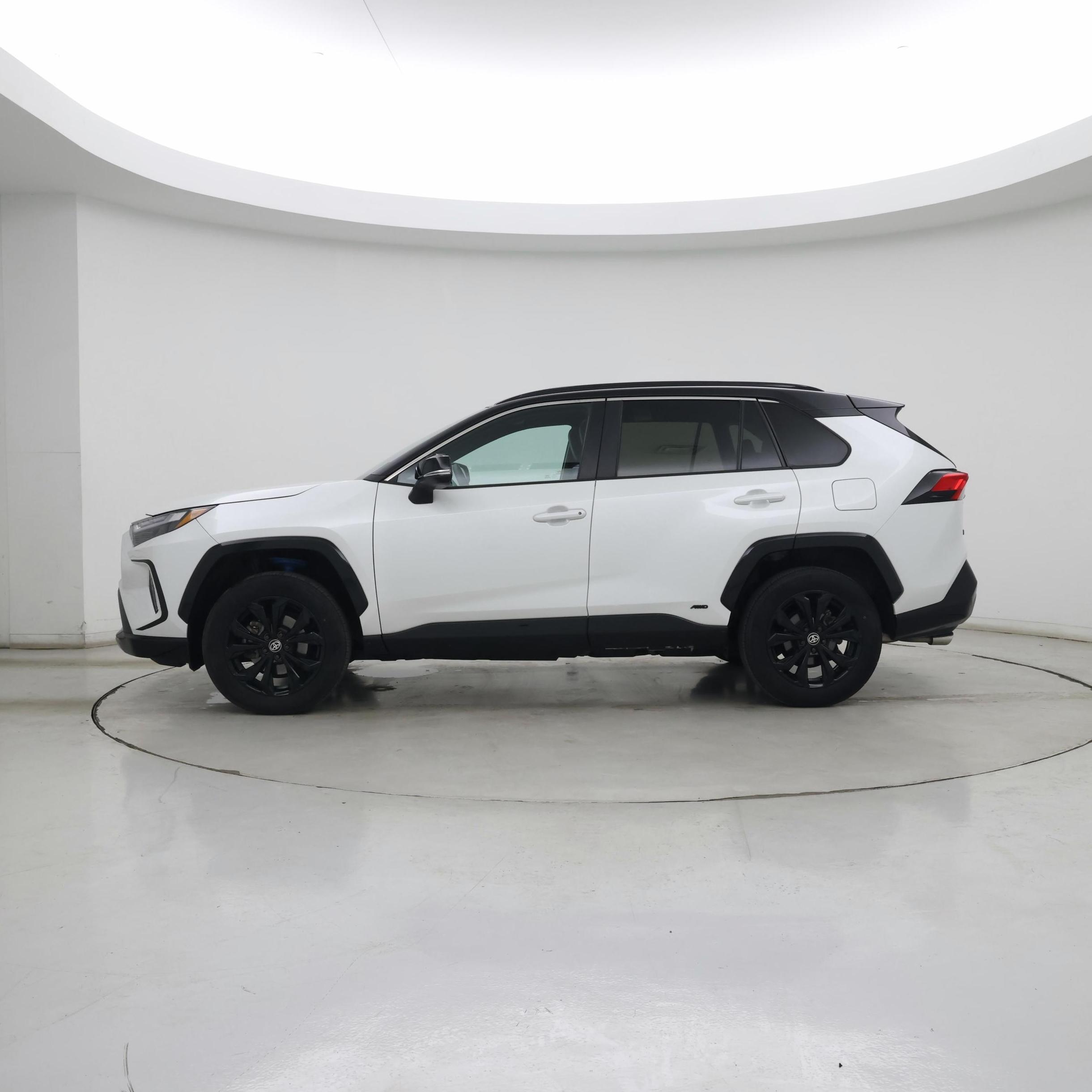 Thumbnail: 2024 Toyota RAV4 - 3