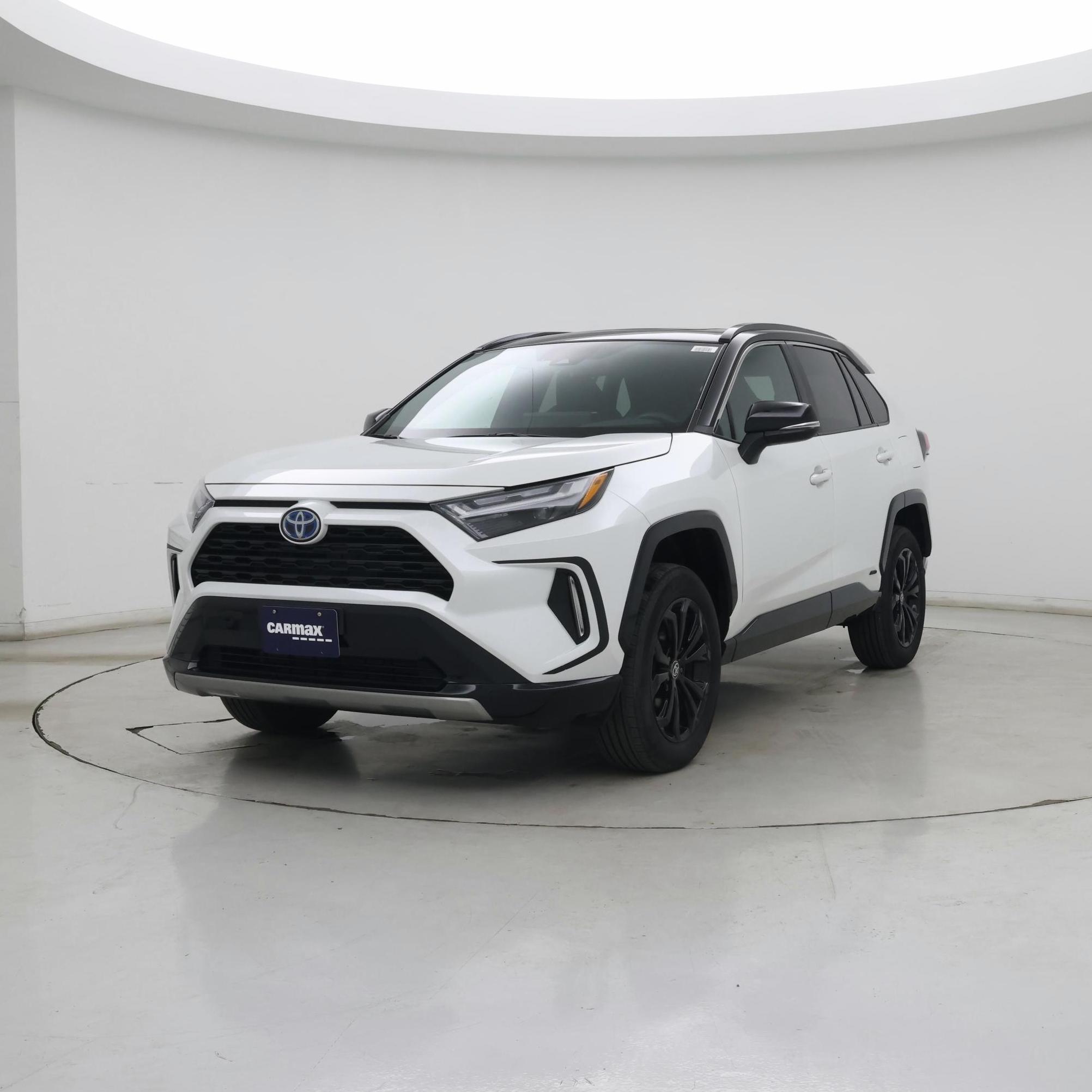 Thumbnail: 2024 Toyota RAV4 - 4