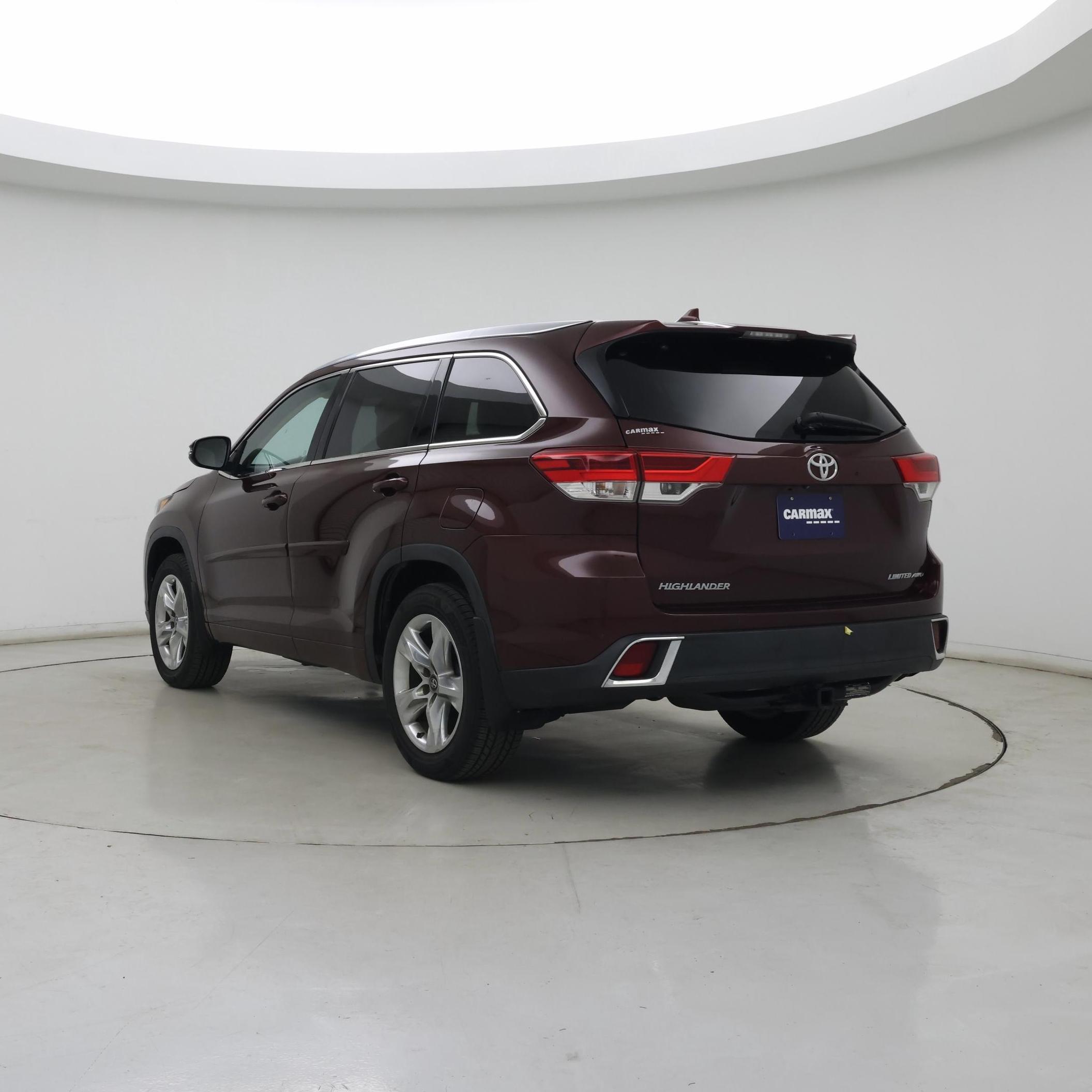 Thumbnail: 2019 Toyota Highlander - 2